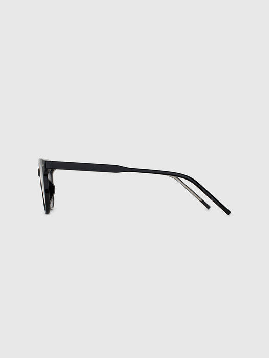 Sunglasses in black - Premium quality product image