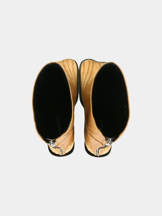 Shoes in beige - Premium quality product image