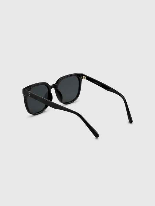 Sunglasses in black - Premium quality product image