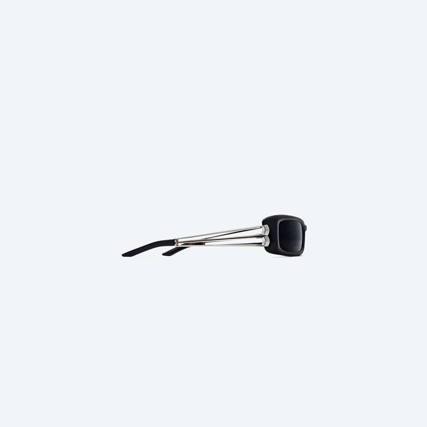 Wire Lip 01
