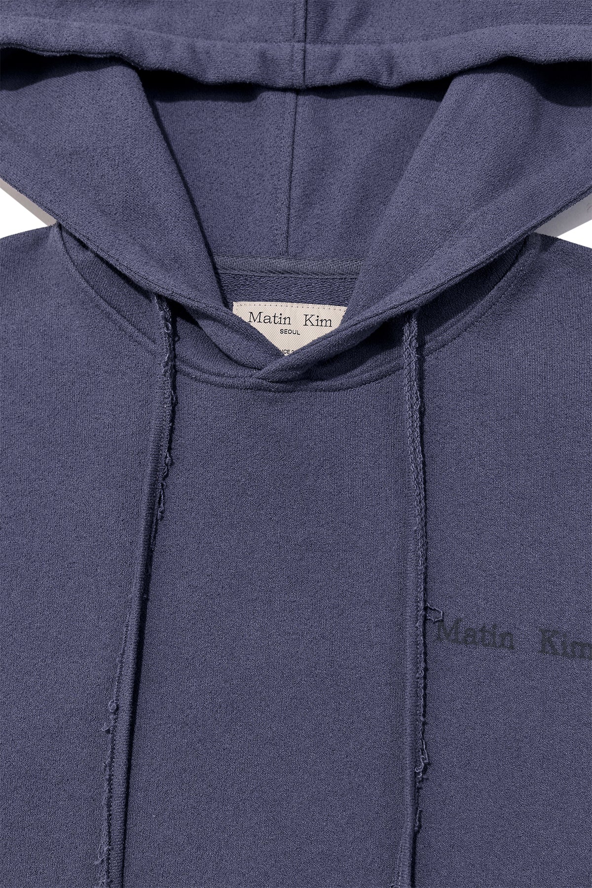 [matinkim] RIB CUT DETAIL LOGO HOODY IN SMOKE BLUE