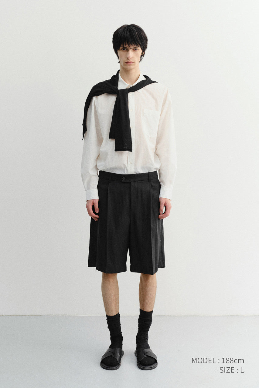 Dunst Pleated Bermuda Shorts Black