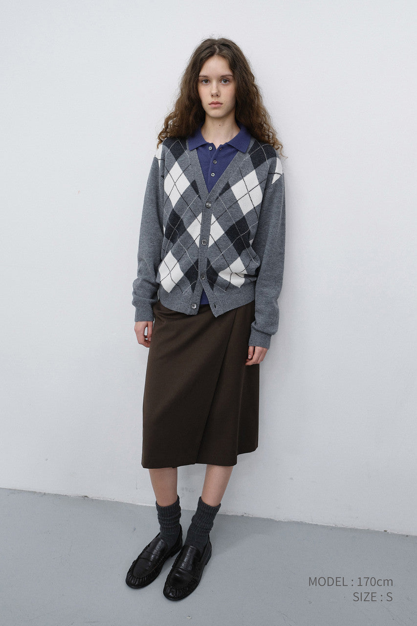 Dunst Unisex V-Neck Argyle Cardigan Grey