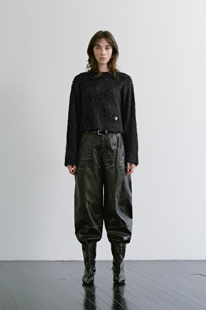 Treemingbird Shaggy Cropped Knit Pullover Black