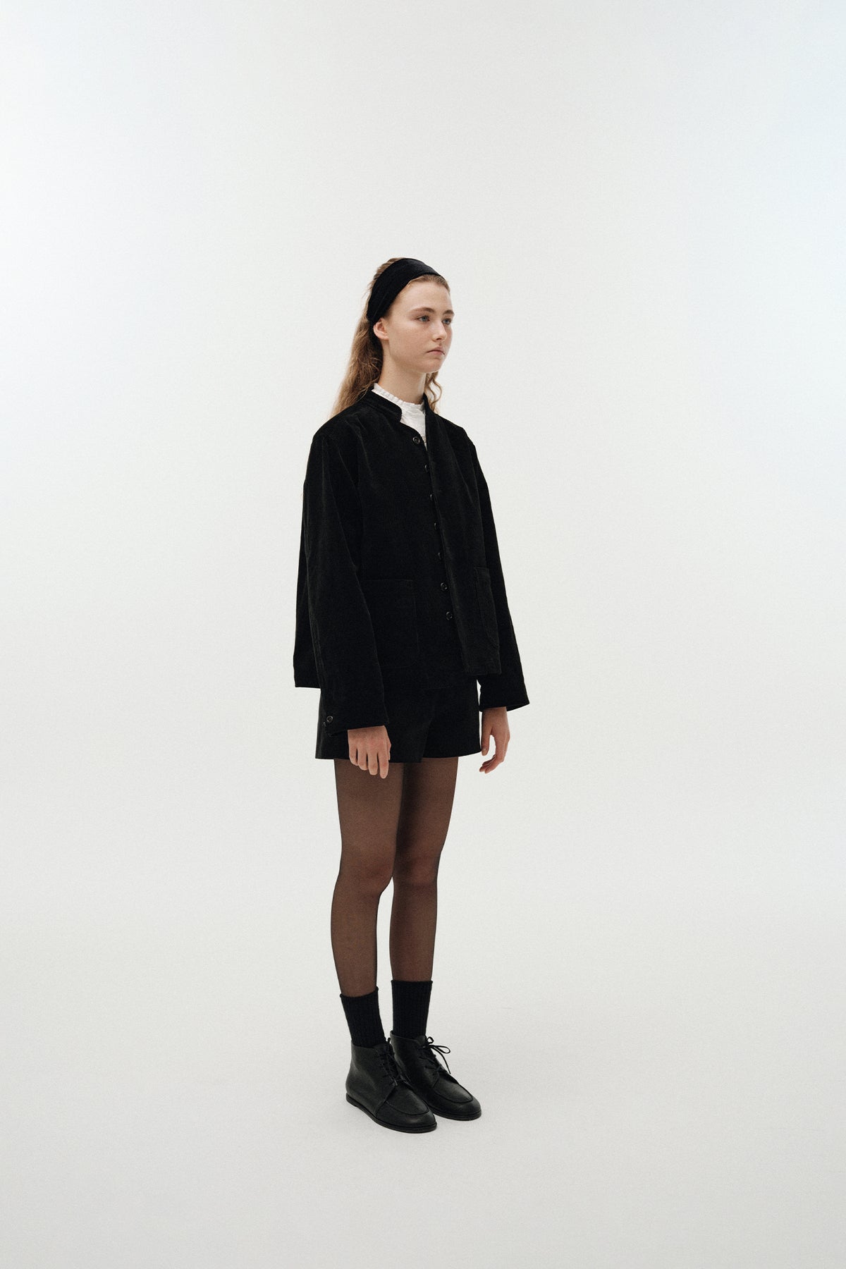 Nothing Written Micro-corduroy shorts (Black)