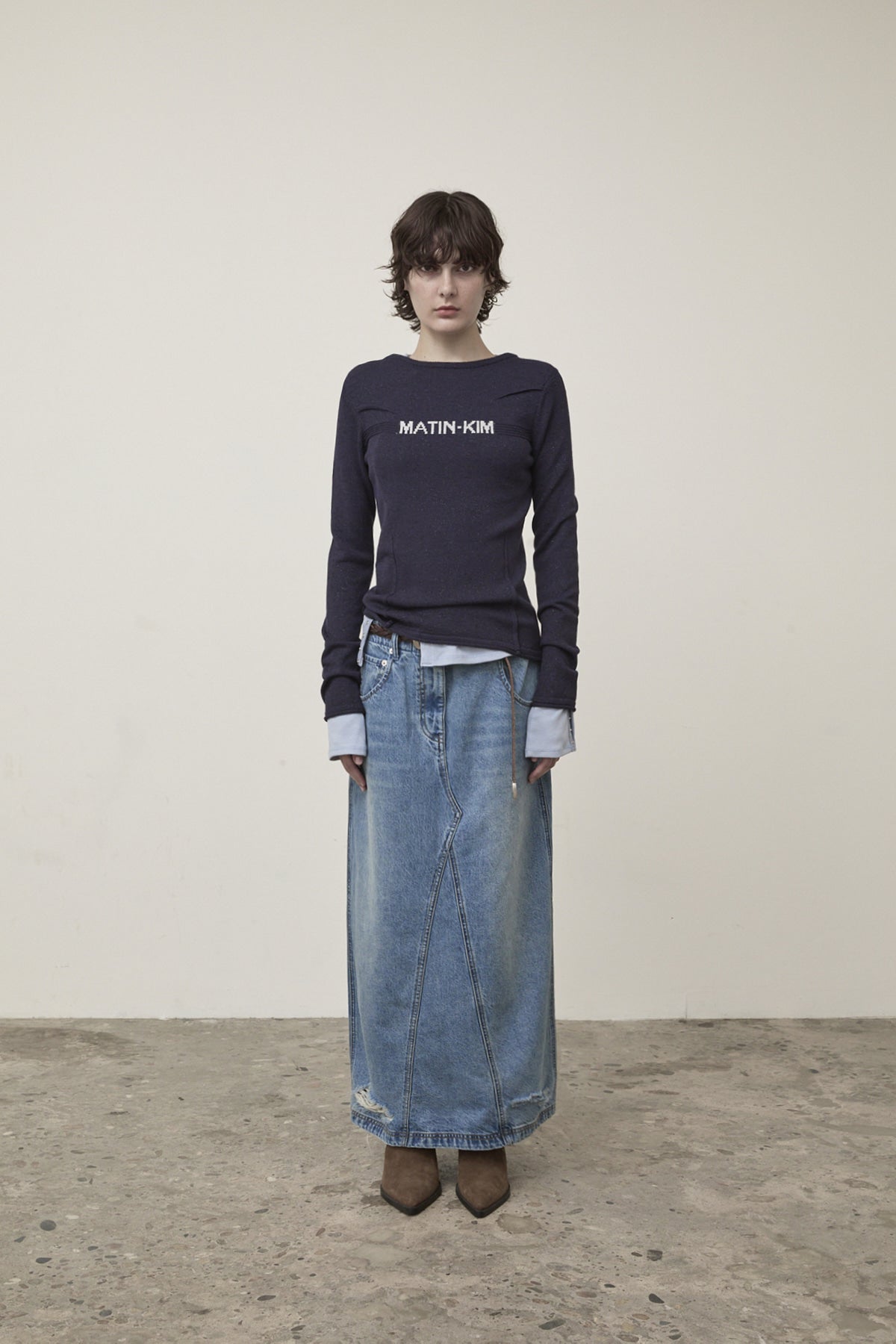 [matinkim] DAMAGE POINT LONG DENIM SKIRT IN BLUE