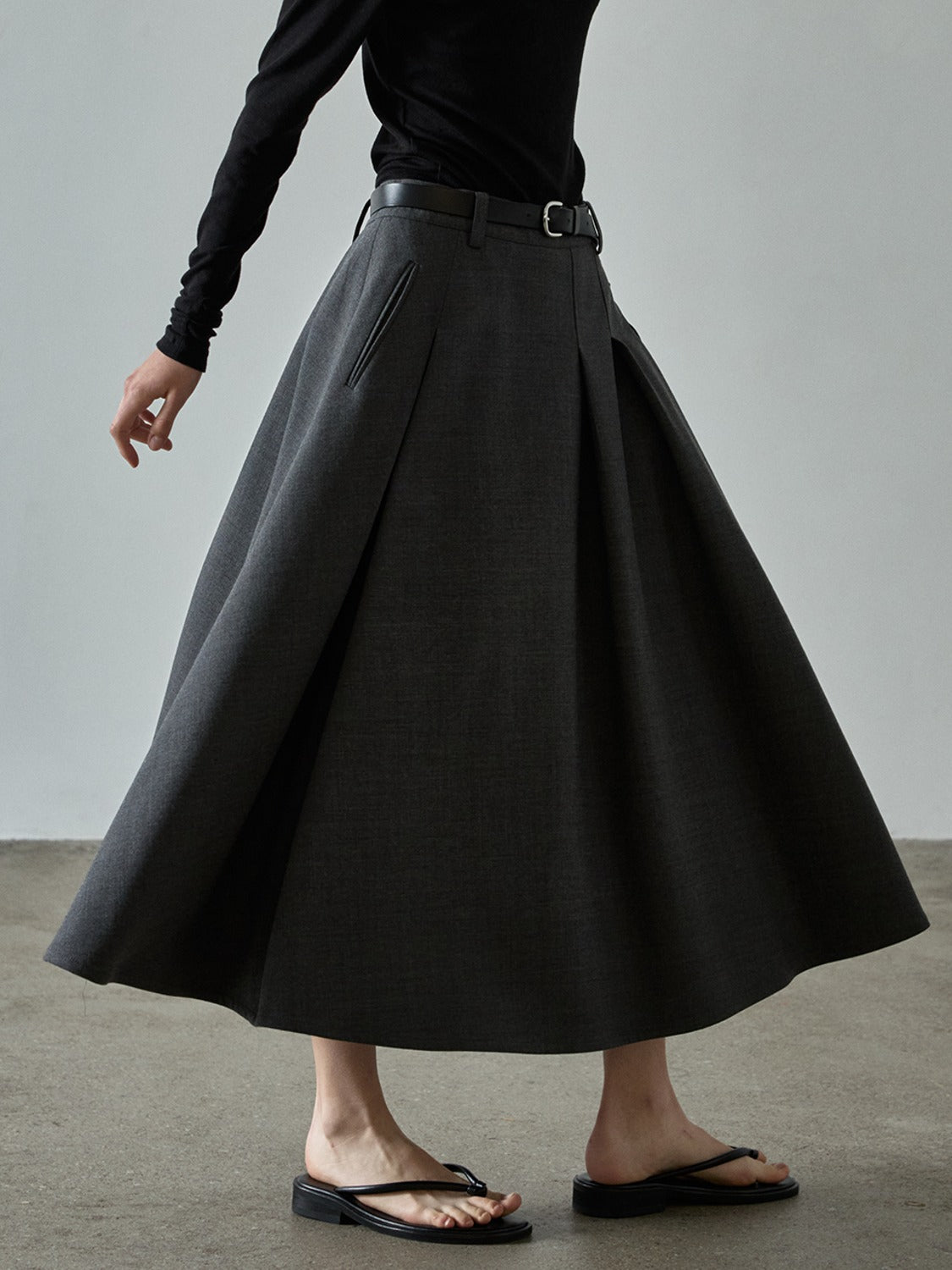 Facade Pattern Tailored Flare Skirt charcoal