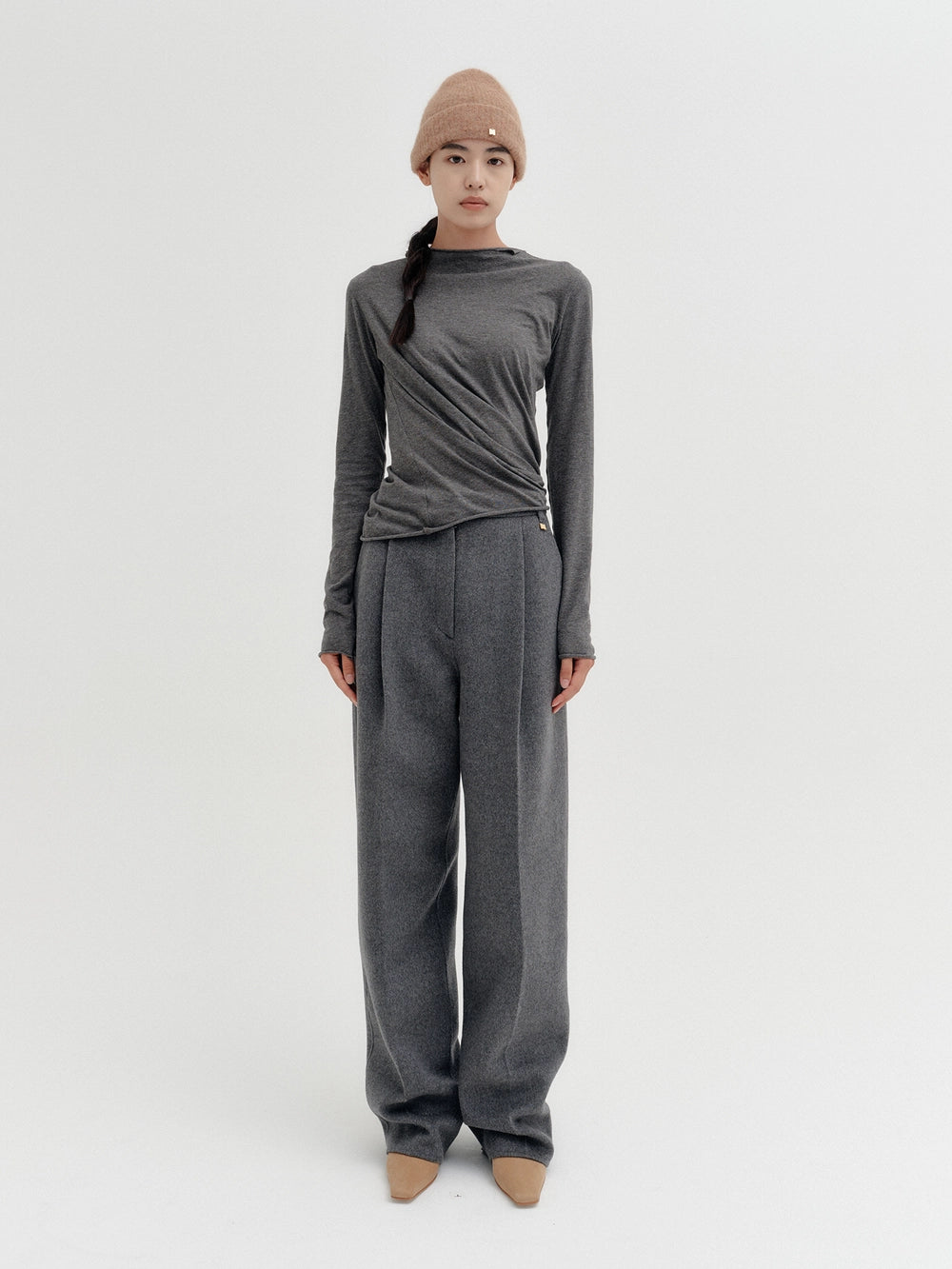 EENK Asymmetric Twist Long-Sleeve T-shirt - Gray