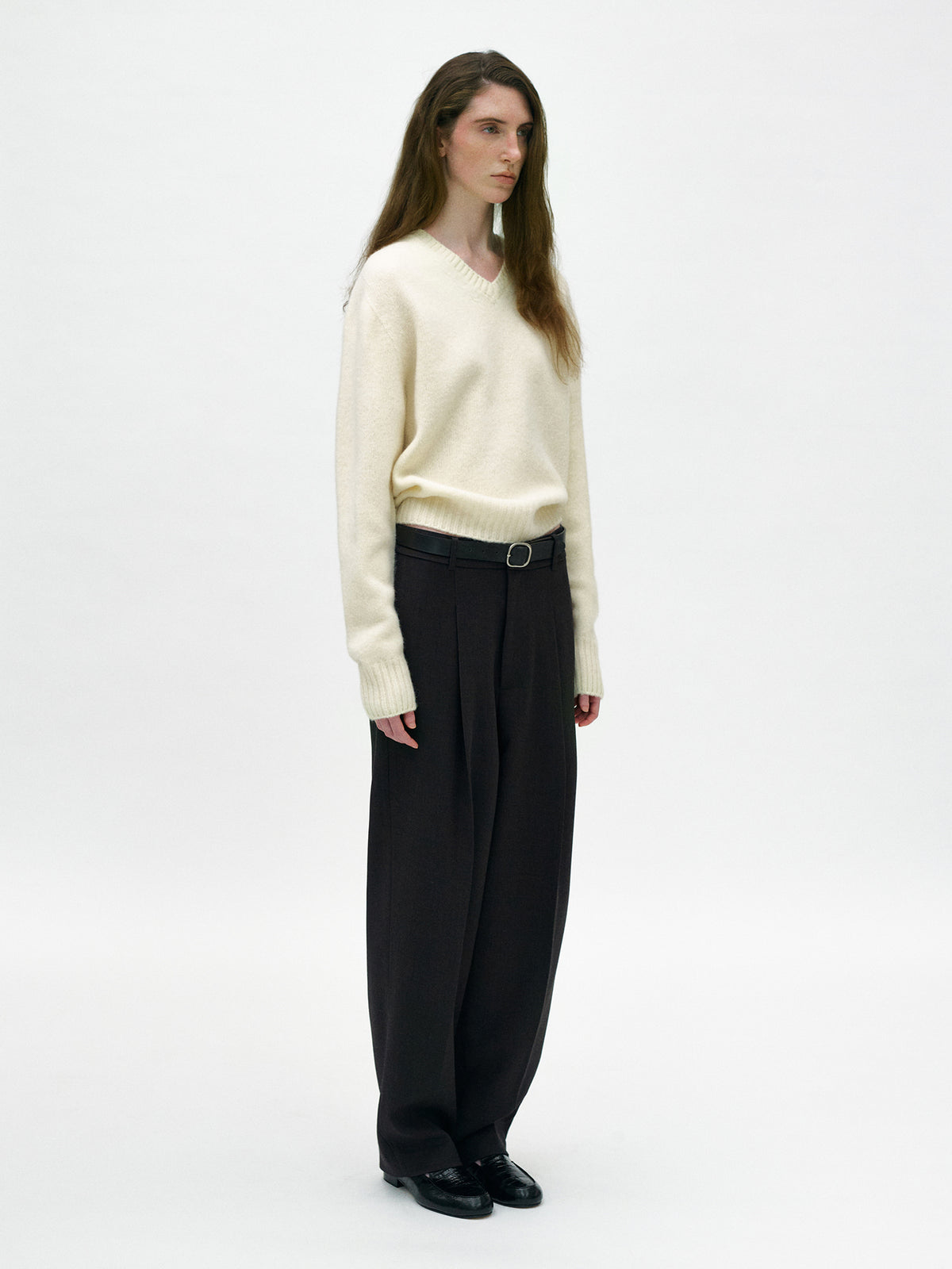 Nothing Written Miro v-neck pullover (Milk ivory)