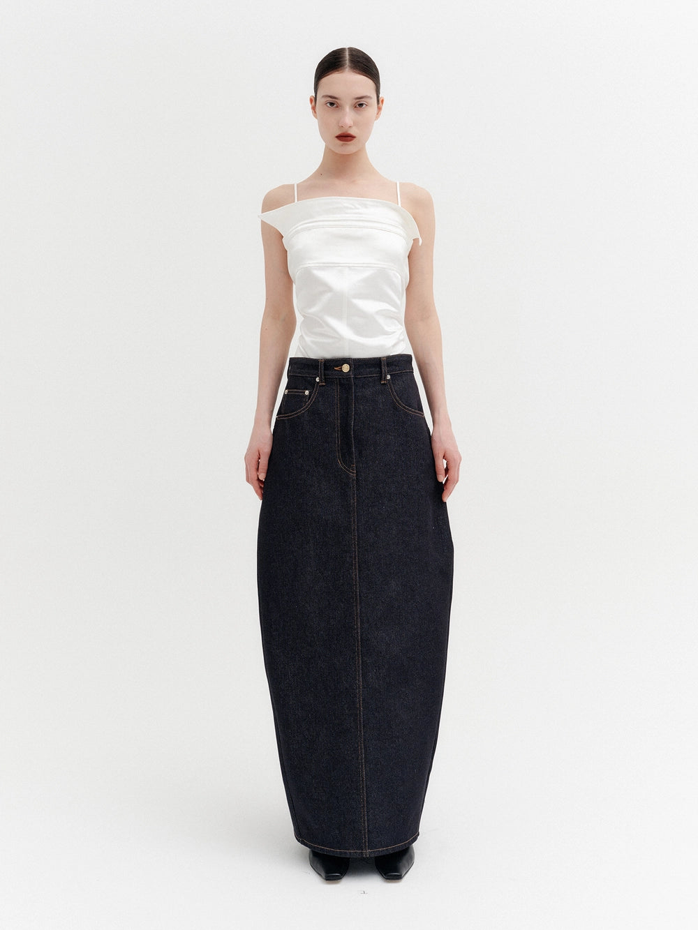 EENK Curved Line Long Denim Skirt - Dark Navy