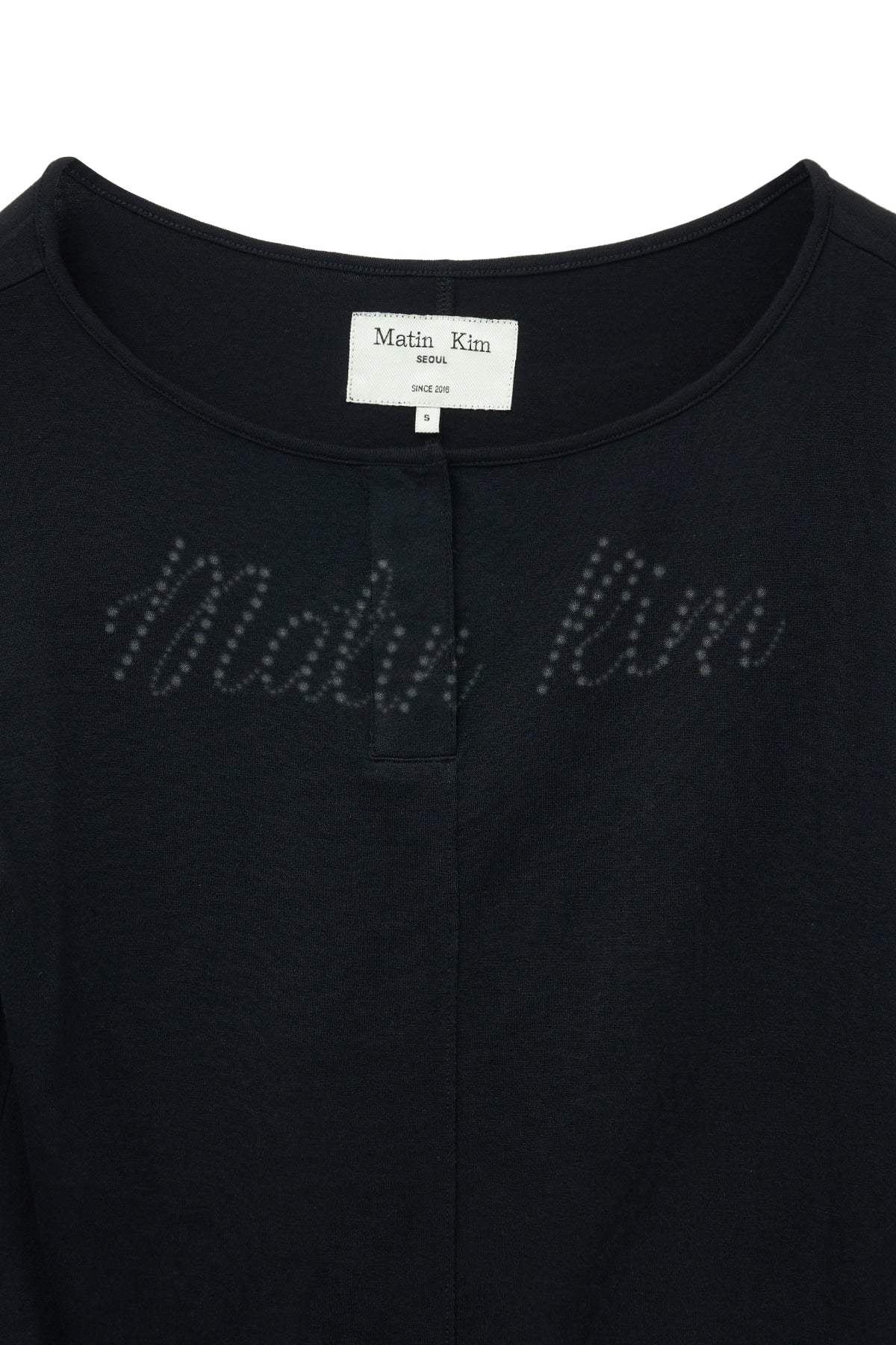 [matinkim] HENLY NECK SHIRRING TOP IN BLACK