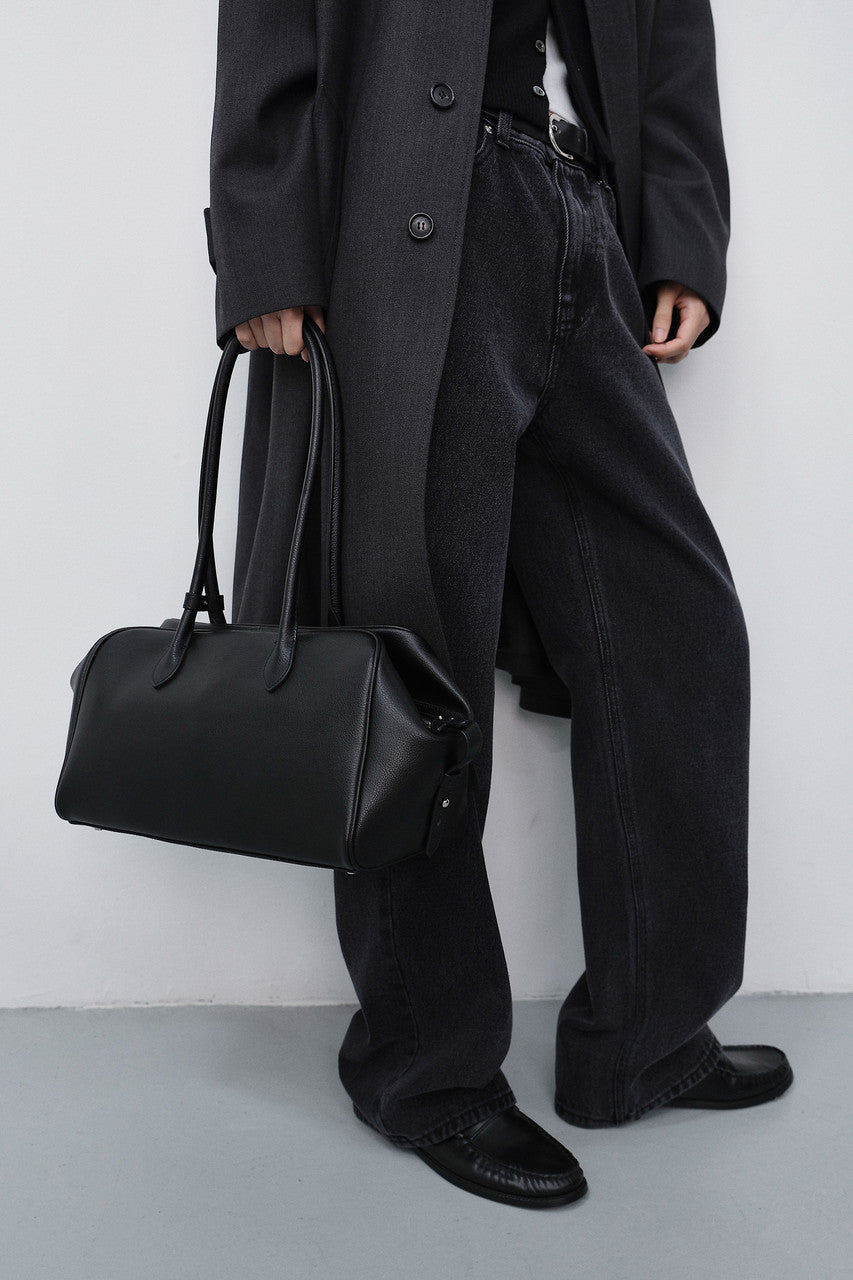 Dunst Soft Frame Shoulder Bag Black