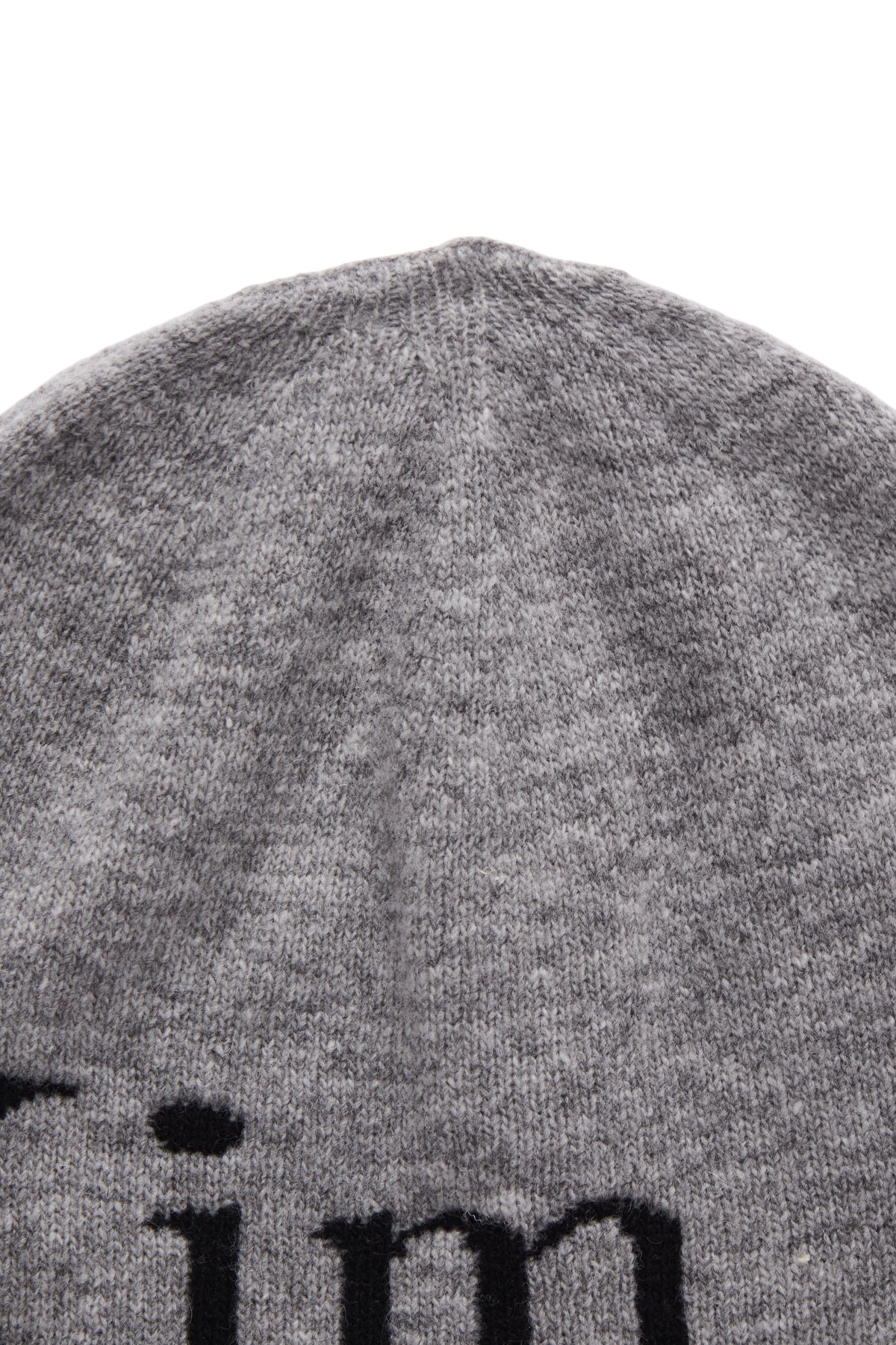 [matinkim] LOGO JACQUARD SHORT BEANIE IN GREY