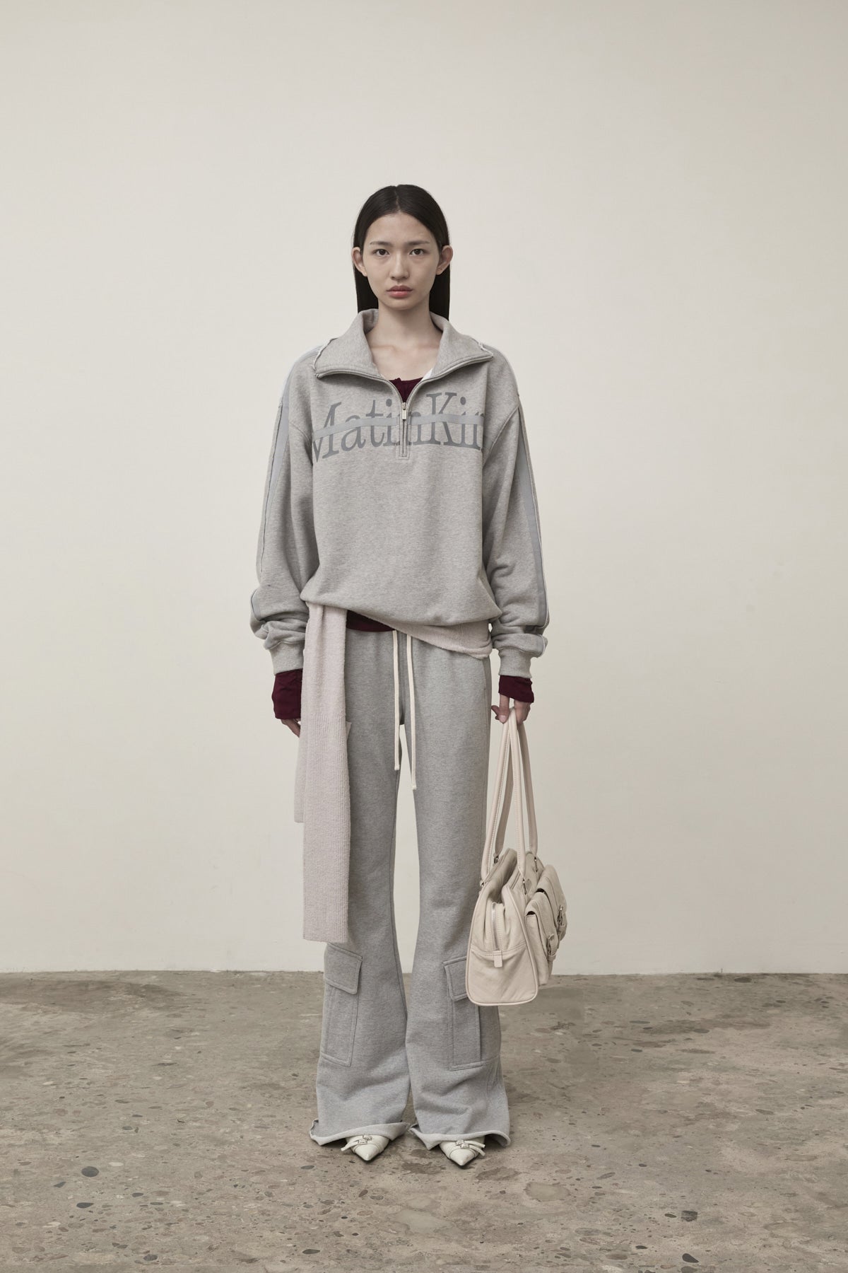 [matinkim] CUT OUT HALF ZIP SWEATSHIRT FOR WOMEN IN GREY