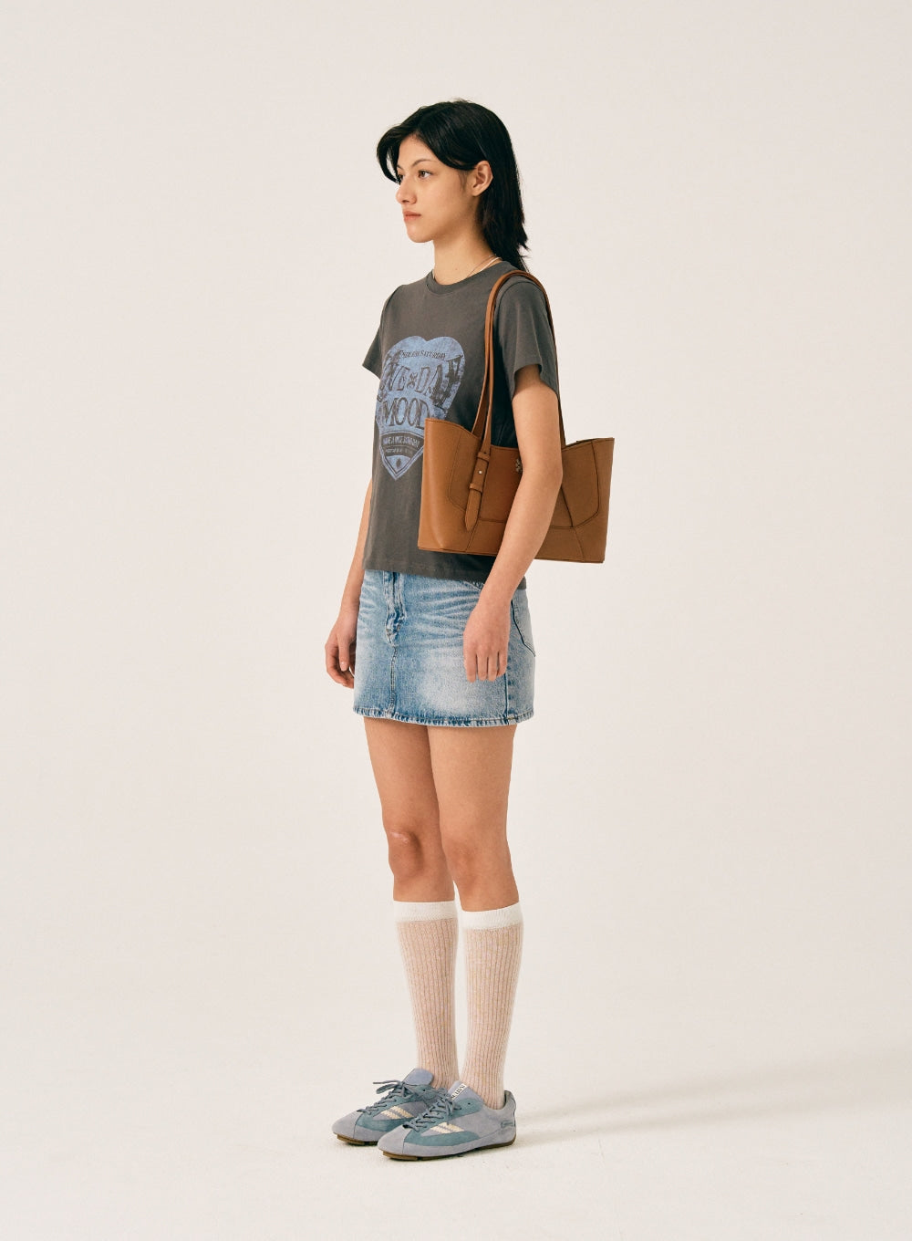 [satur] (W) Saturday Retro Mood Graphic T-Shirt - Charcoal Blue