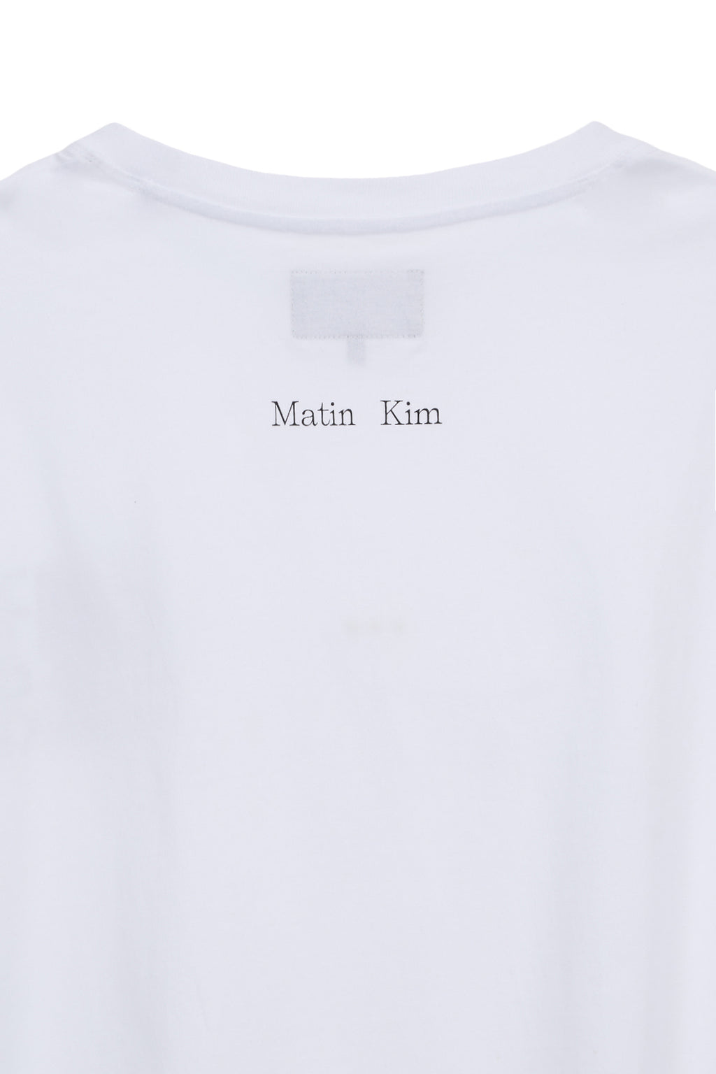 [matinkim] HANGEUL SMALL LOGO POINT TOP IN WHITE