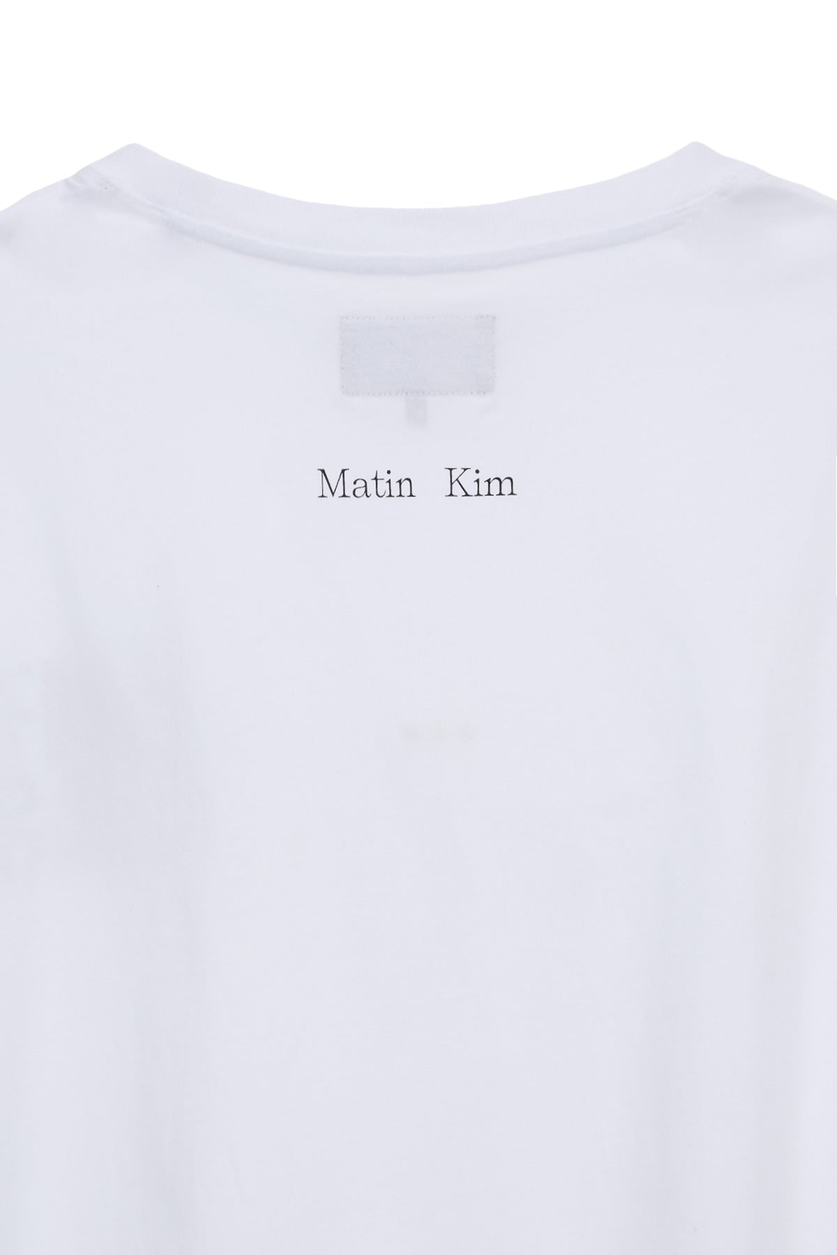 [matinkim] HANGEUL SMALL LOGO POINT TOP IN WHITE