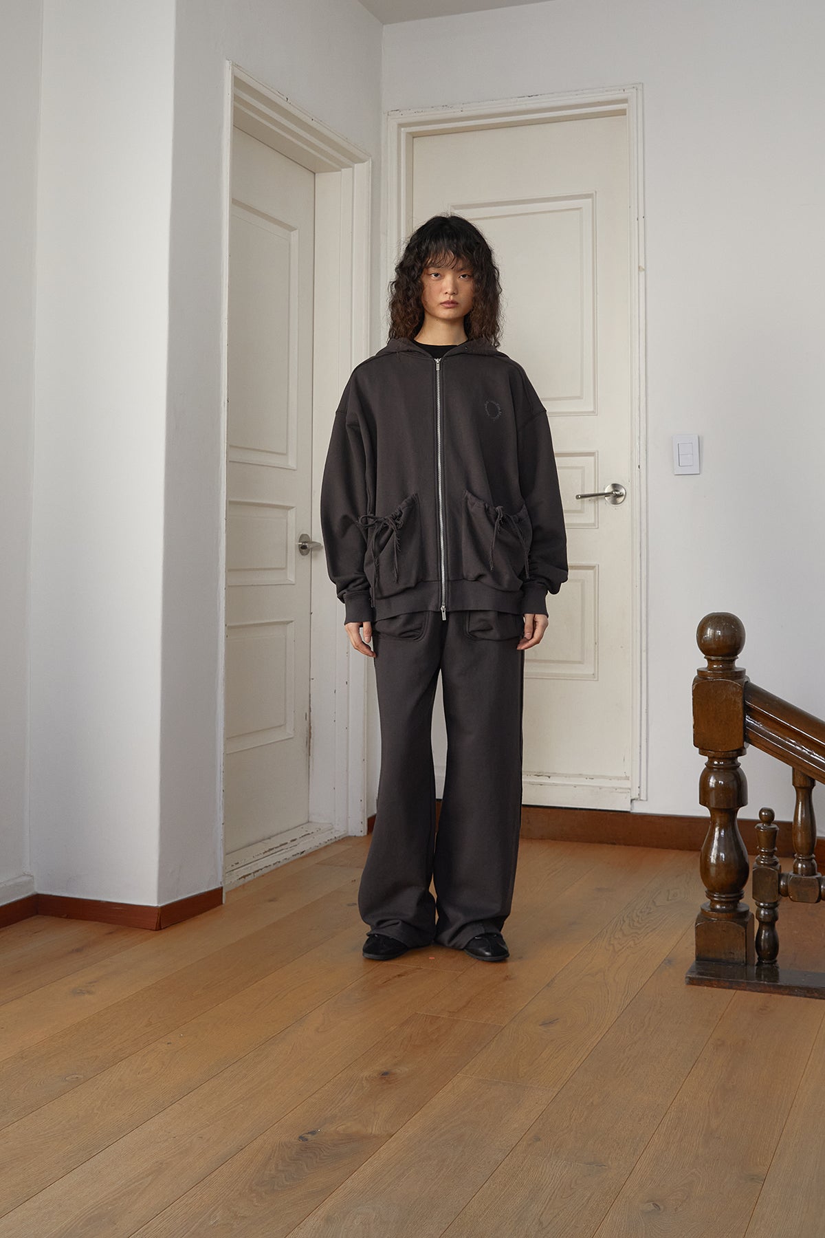 [matinkim] VOLUME POCKET HOODY ZIP UP IN CHARCOAL