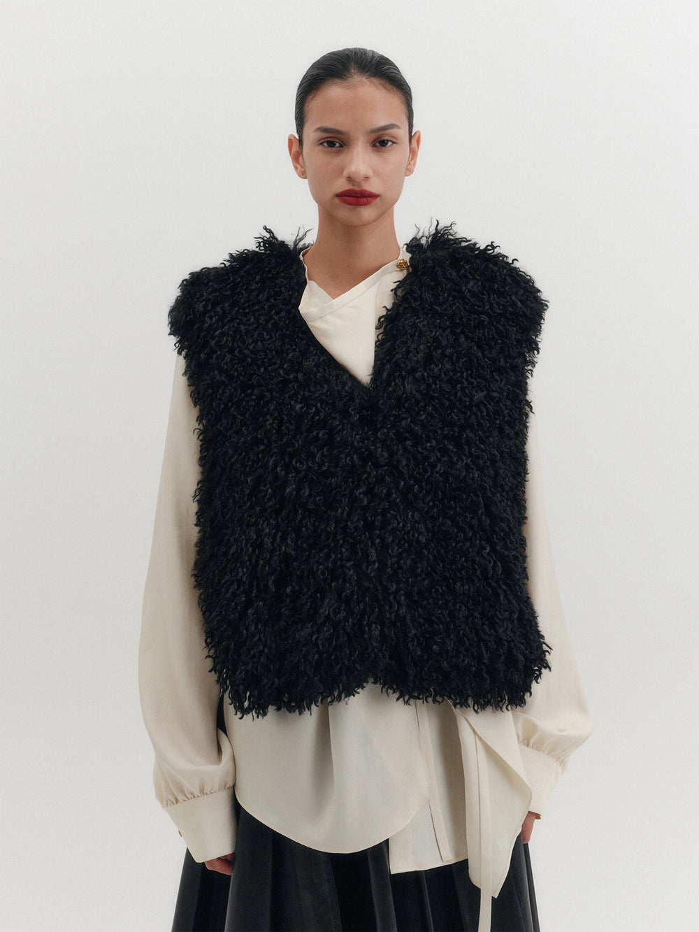 EENK Soft Fox Fur Vest - Black