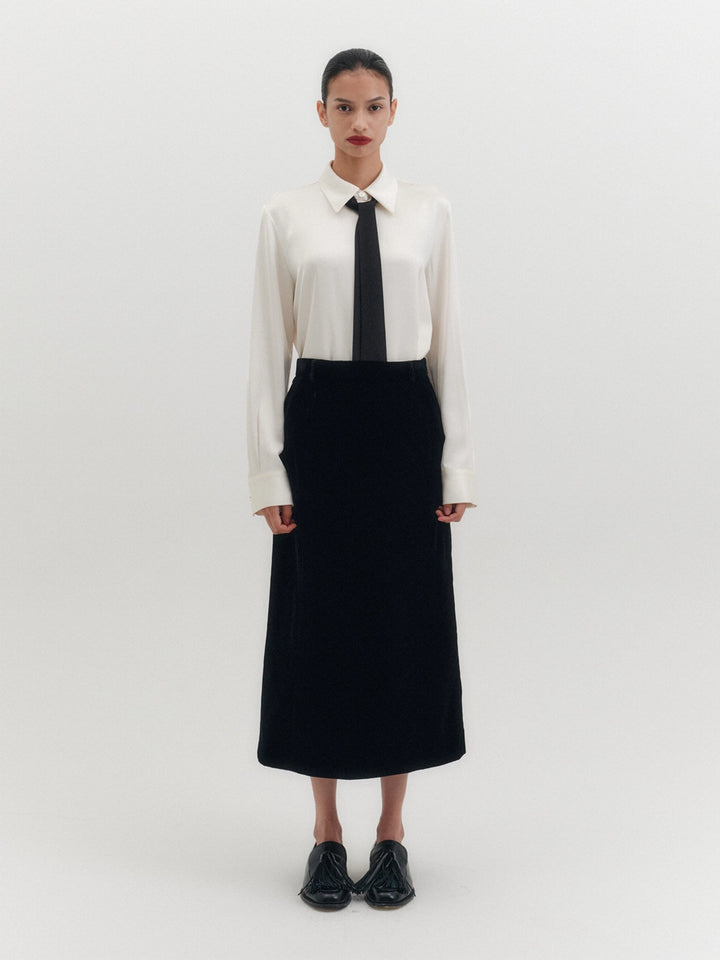 EENK Velvet A-Line Long Skirt - Black