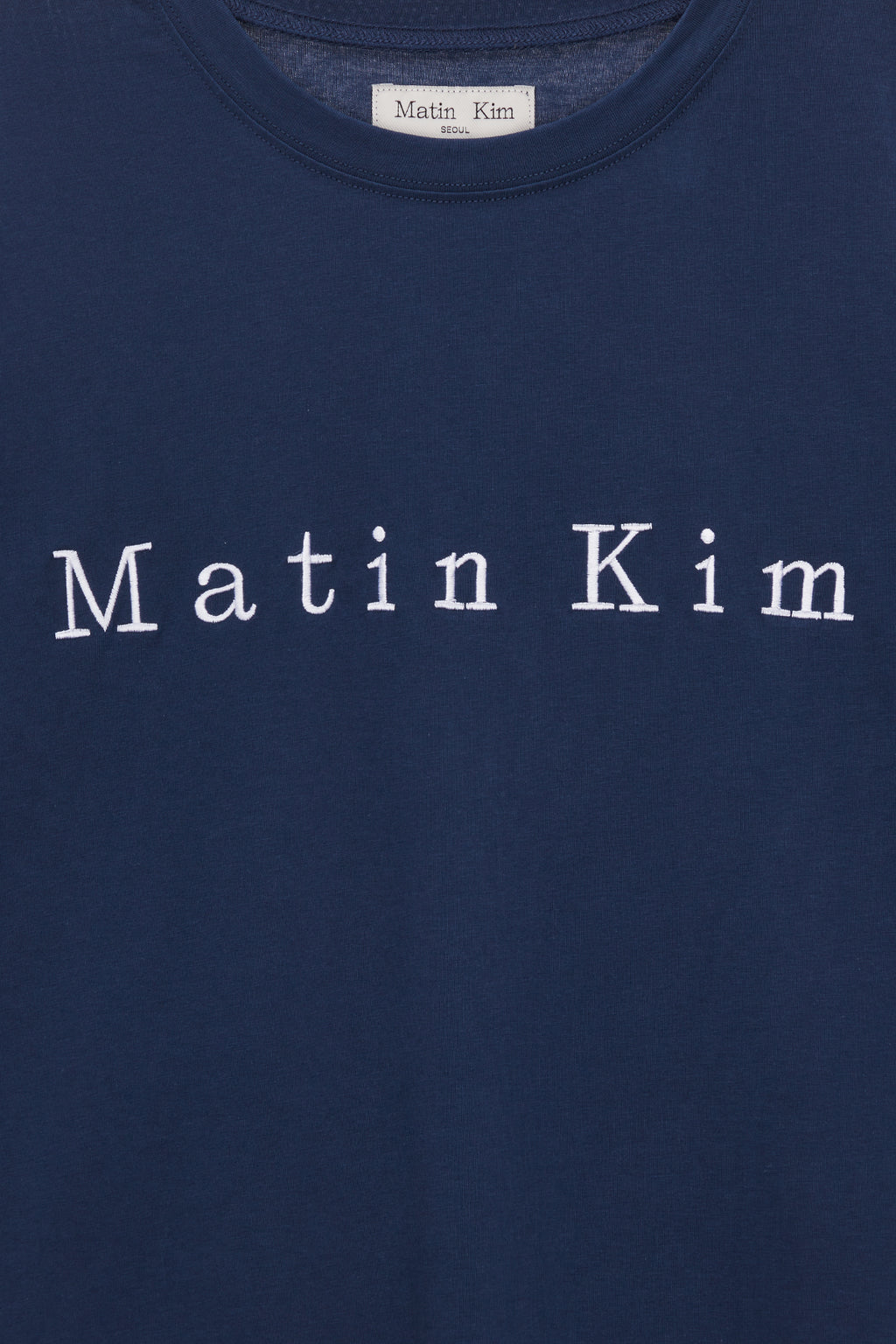 [matinkim] MATIN EMBROIDERY LOGO TOP IN NAVY