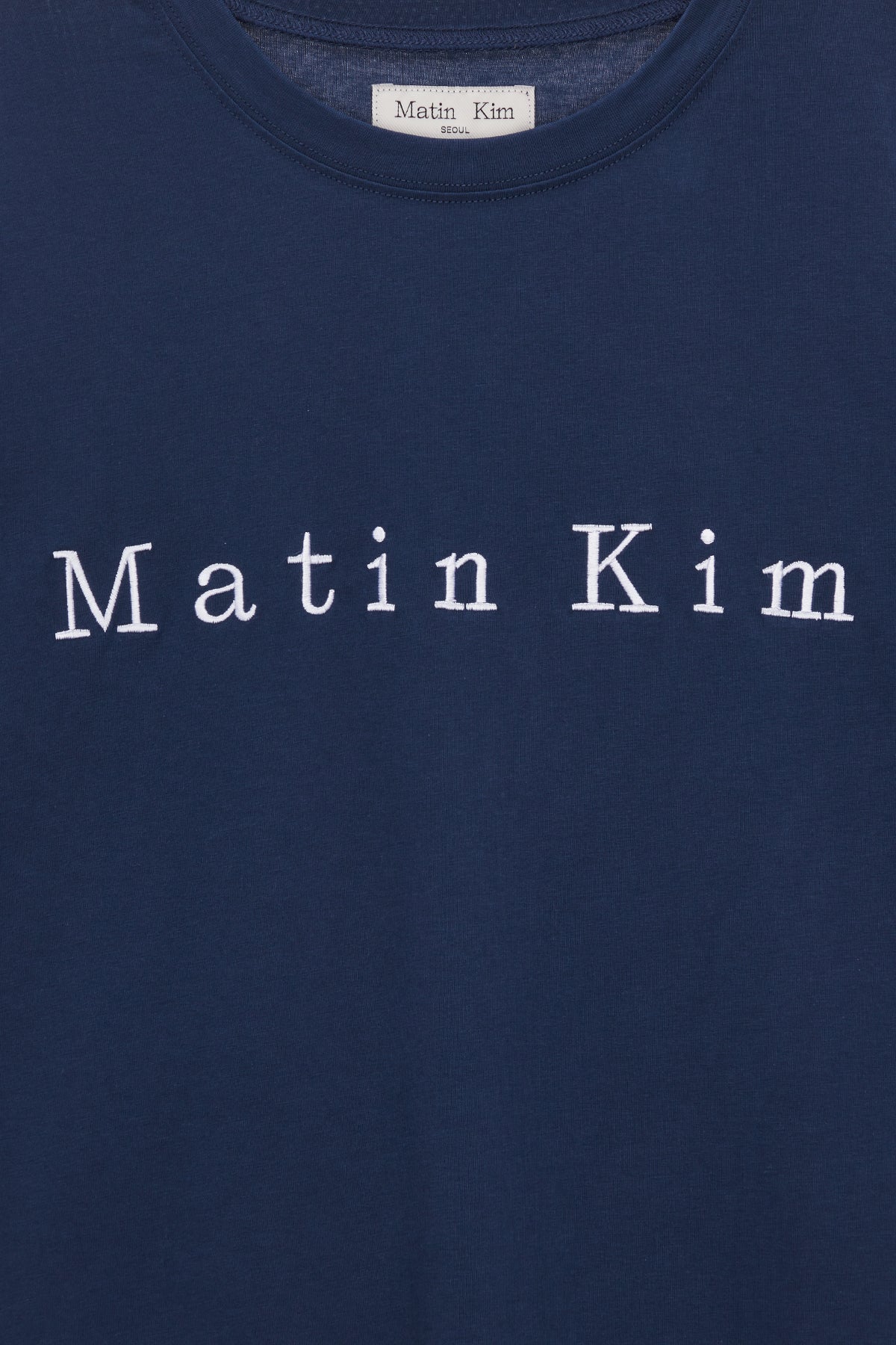 [matinkim] MATIN EMBROIDERY LOGO TOP IN NAVY