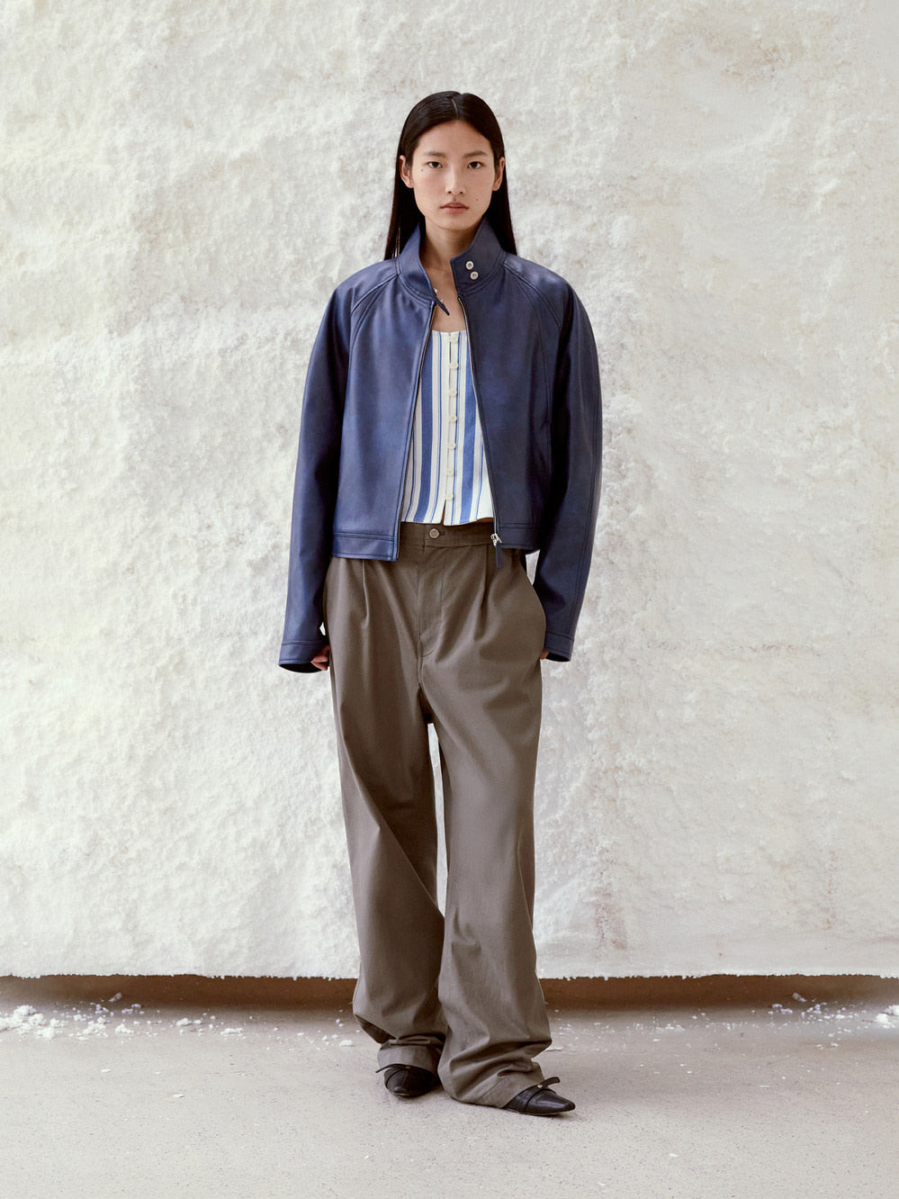 [Low Classic] Stand Collar Artificial Leather Jumper_Navy