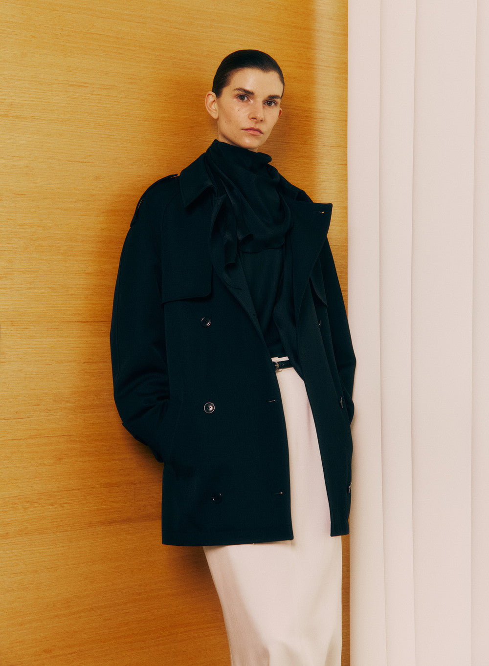 Kindersalmon Lien Half Trench Coat Black
