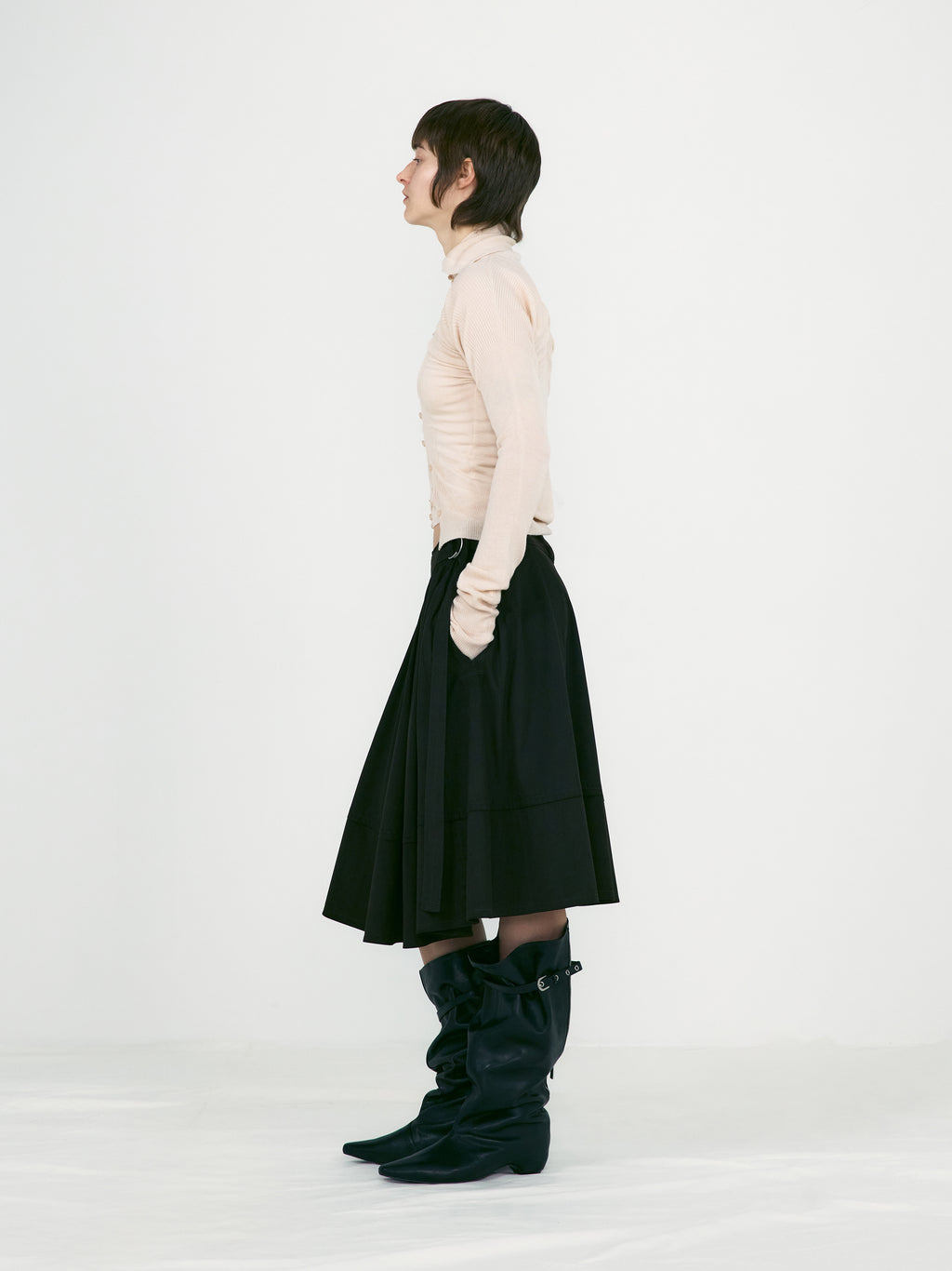 [low_classic] Layered Fitted Knit Cardigan
Salmon