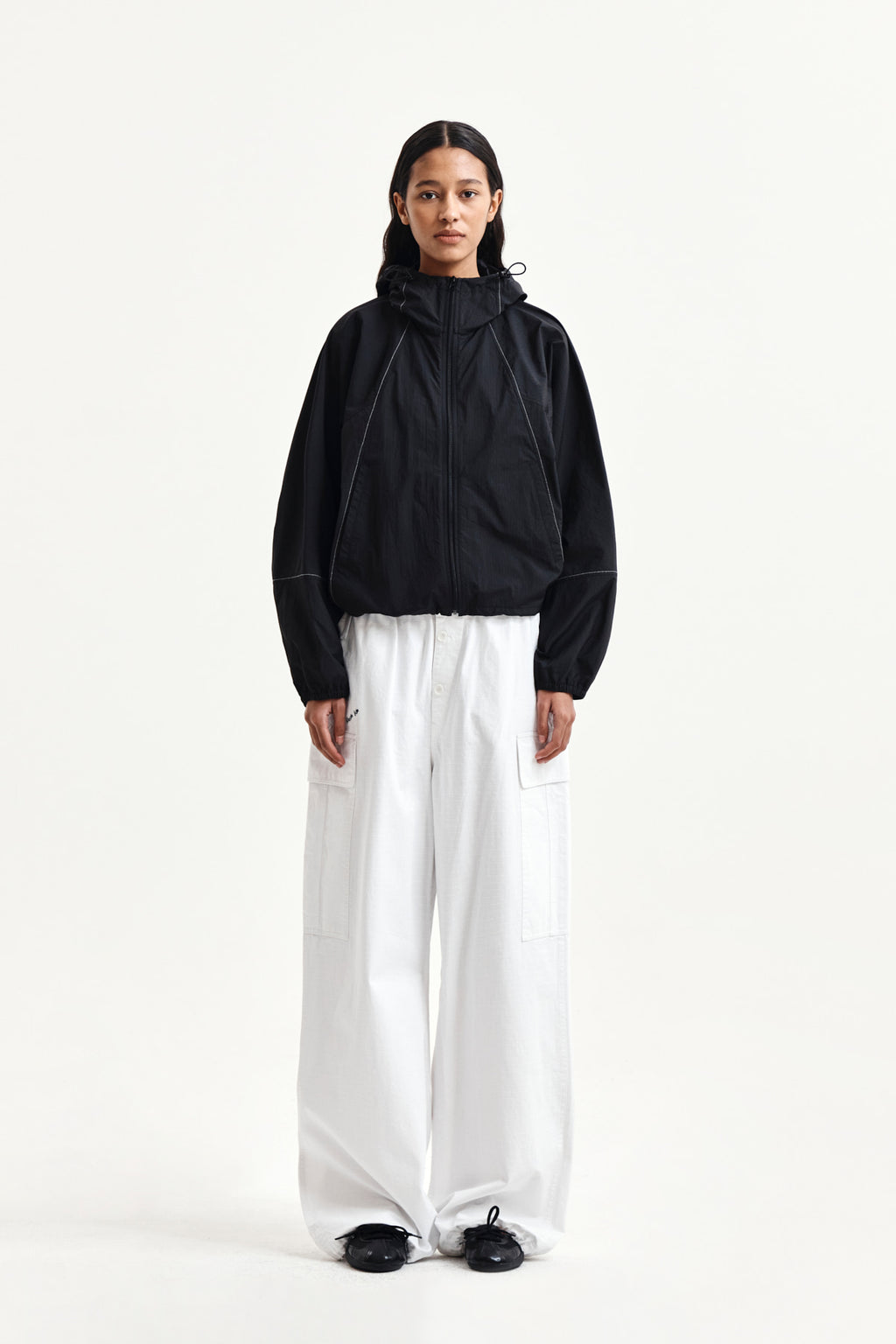 [matinkim] DRAWSTRING HEM CARGO PANTS IN IVORY