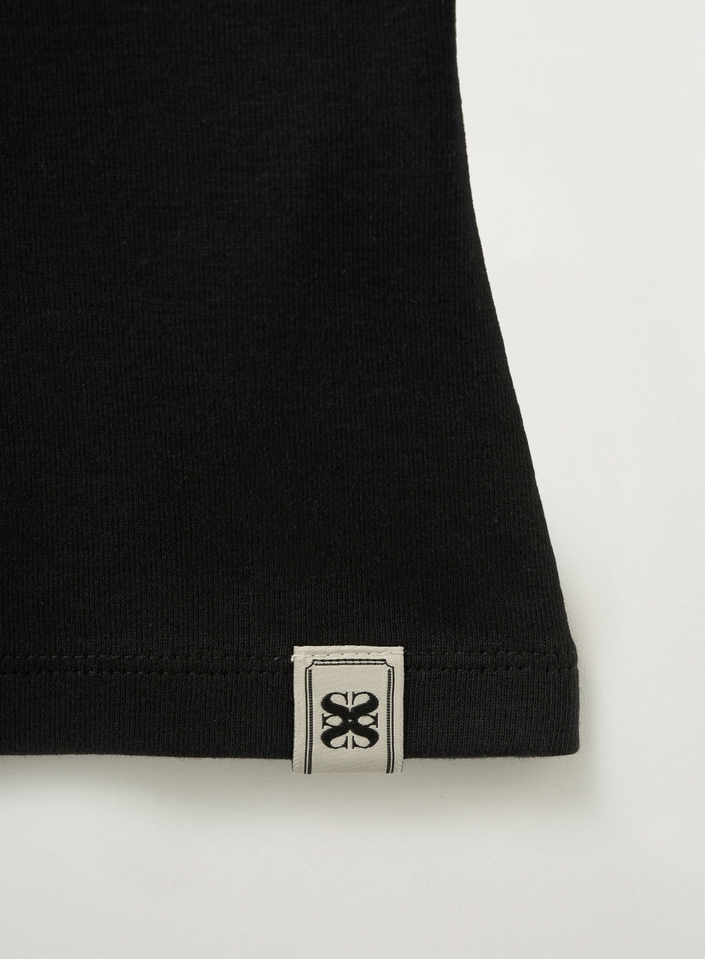 [satur] (W) Citron Crop Slim Fit T-Shirt - Black