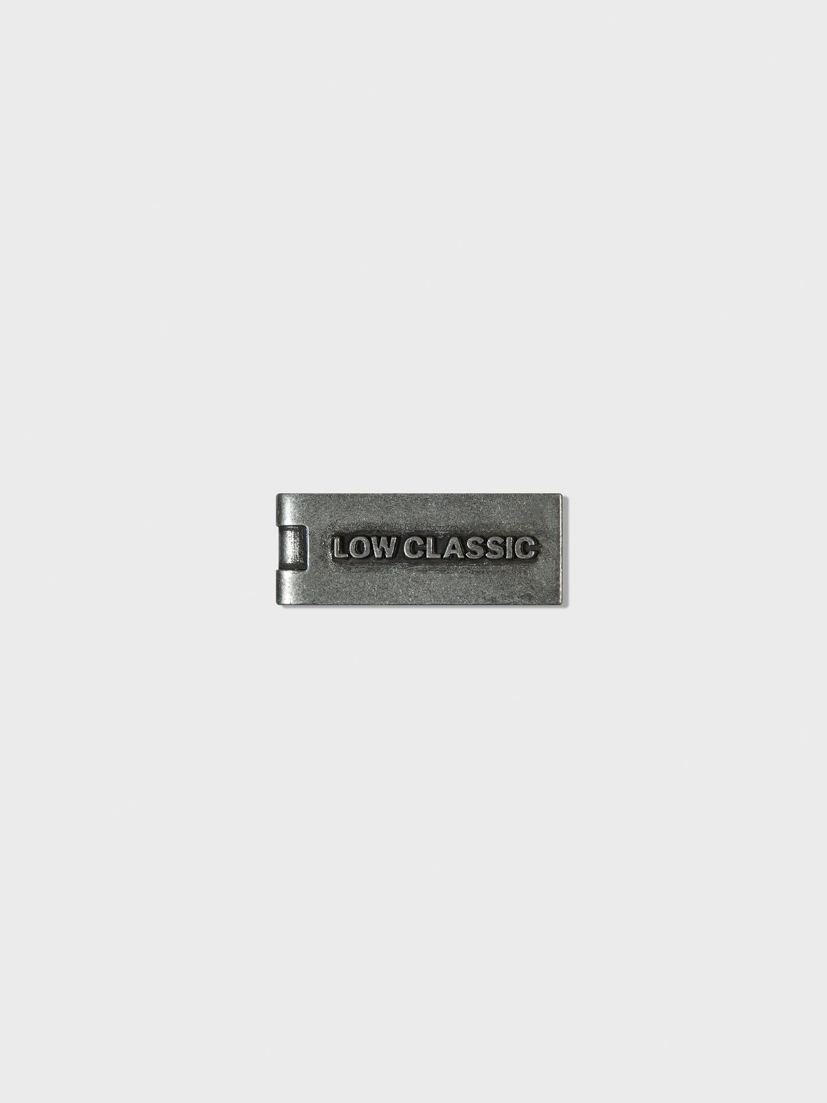 Low Classic LC Logo Clip Vintage Silver