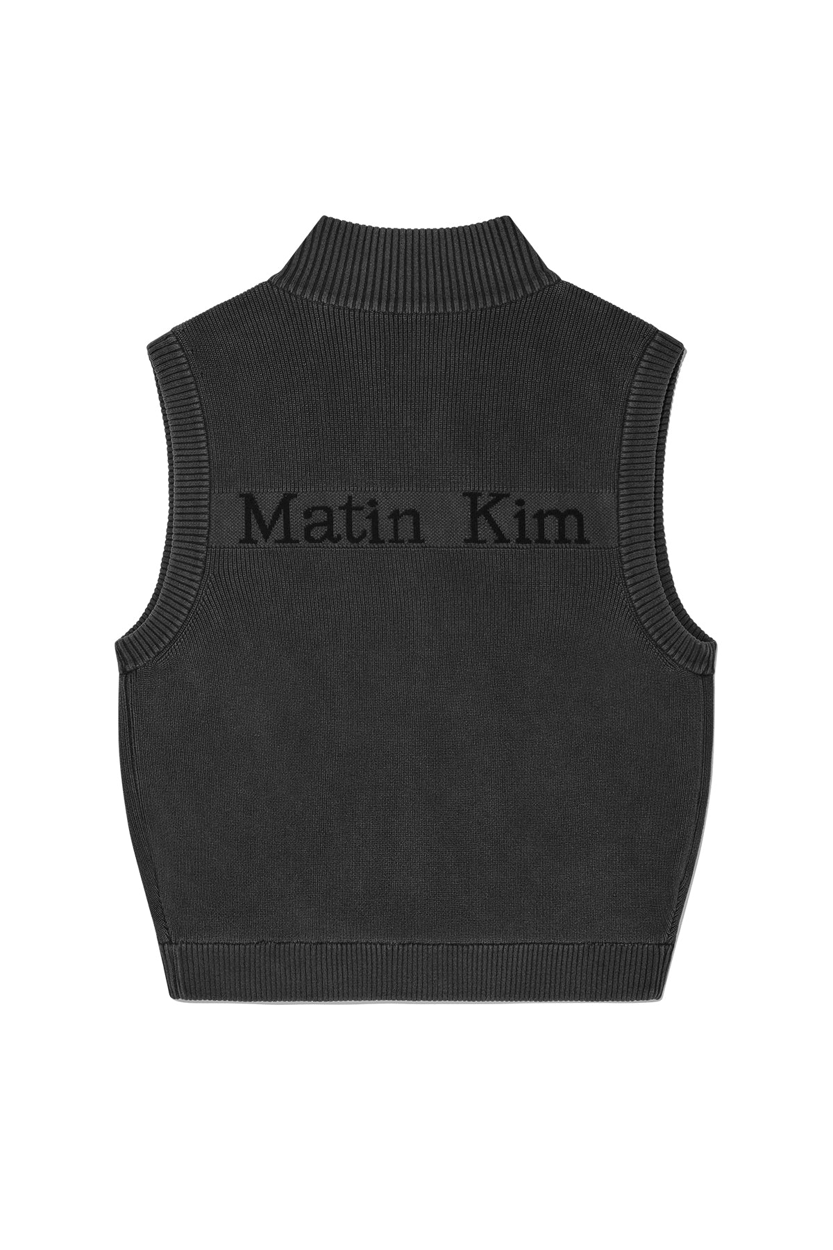 [matinkim] LOGO POINT WASHED KNIT VEST FOR MEN IN CHARCOAL