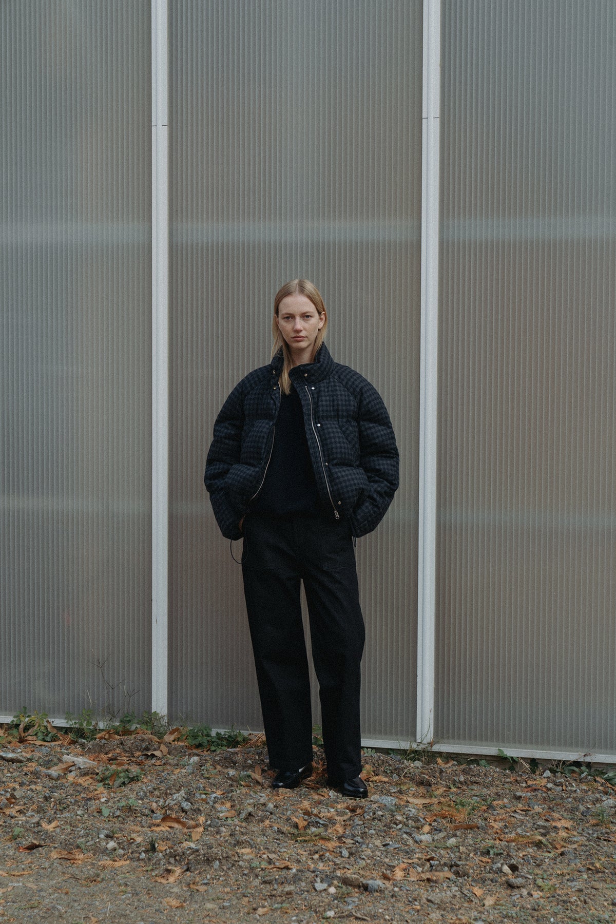 Nothing Written Cropped string puffer jacket (Hale navy)