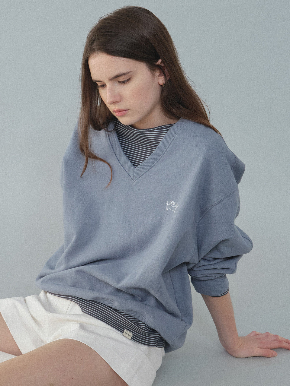 Tillidie Loose Fit V-Neck Sweatshirt Blue
