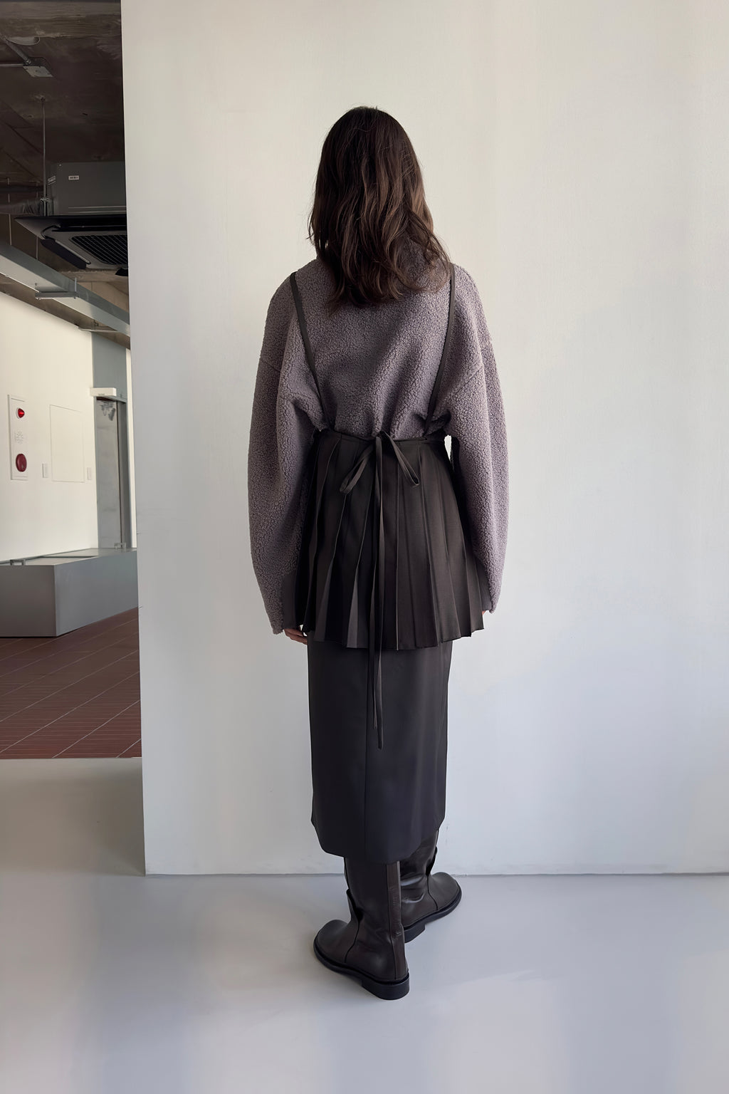 [low_classic] PLEATED MINI DRESS - CHARCOAL