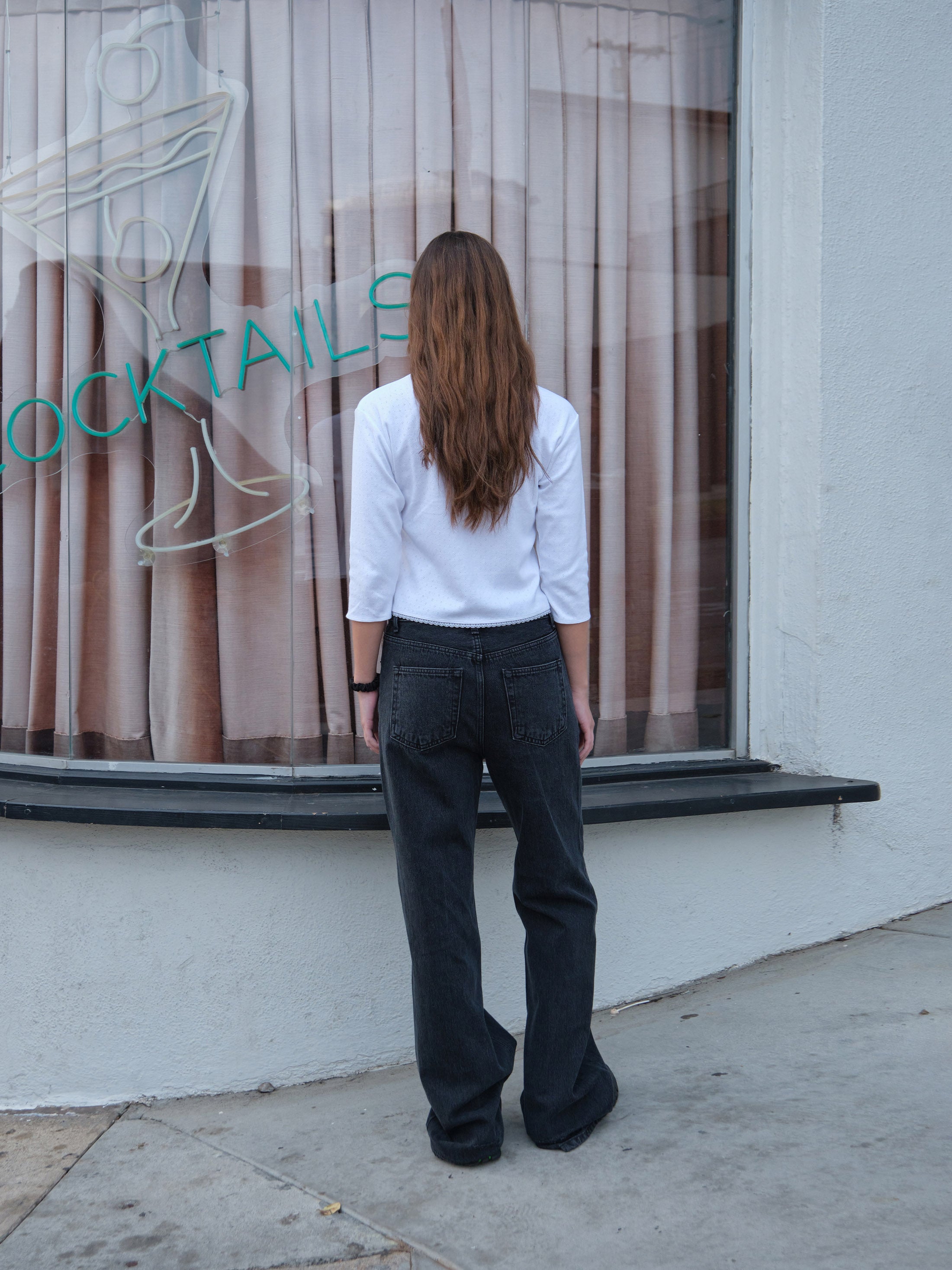 Low Classic Relaxed-Fit Jeans Washed Black