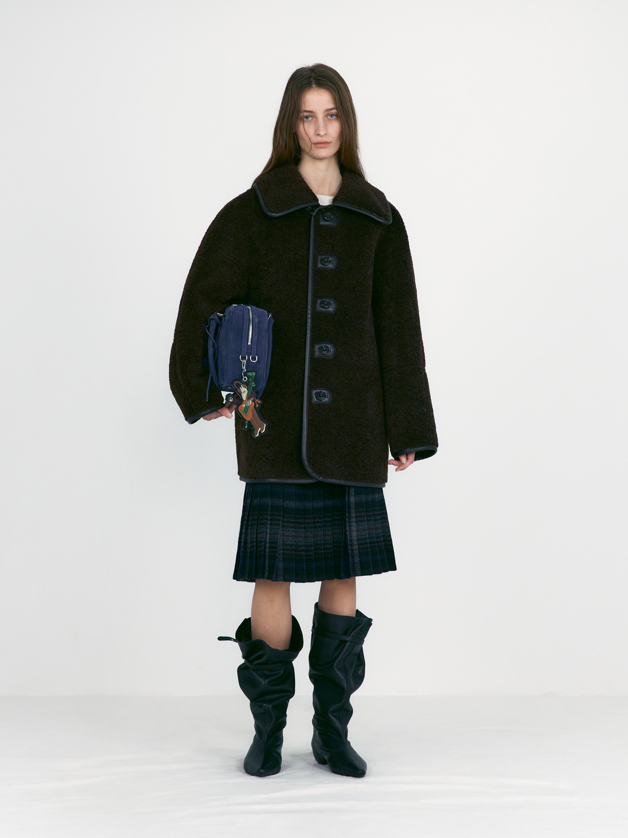 [low_classic] Reversible Shearling Jacket
Brown