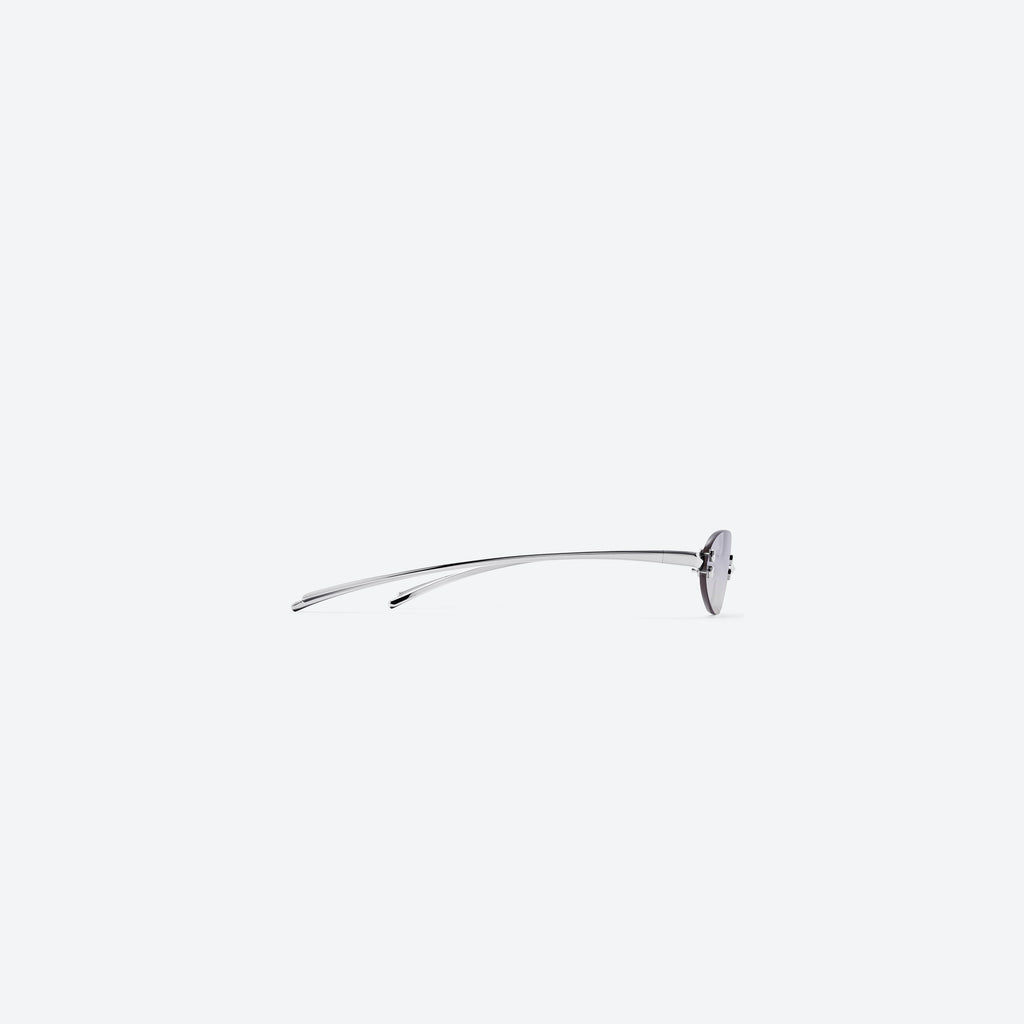 Gentle Monster Furi 02(Vyg) silver sunglasses from ETA Seoul