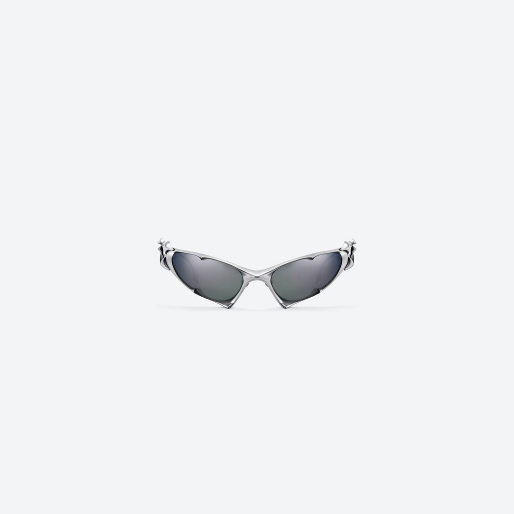 Gentle Monster Goxx 02 Sunglasses in silver, showcasing modern Korean designer fashion.
