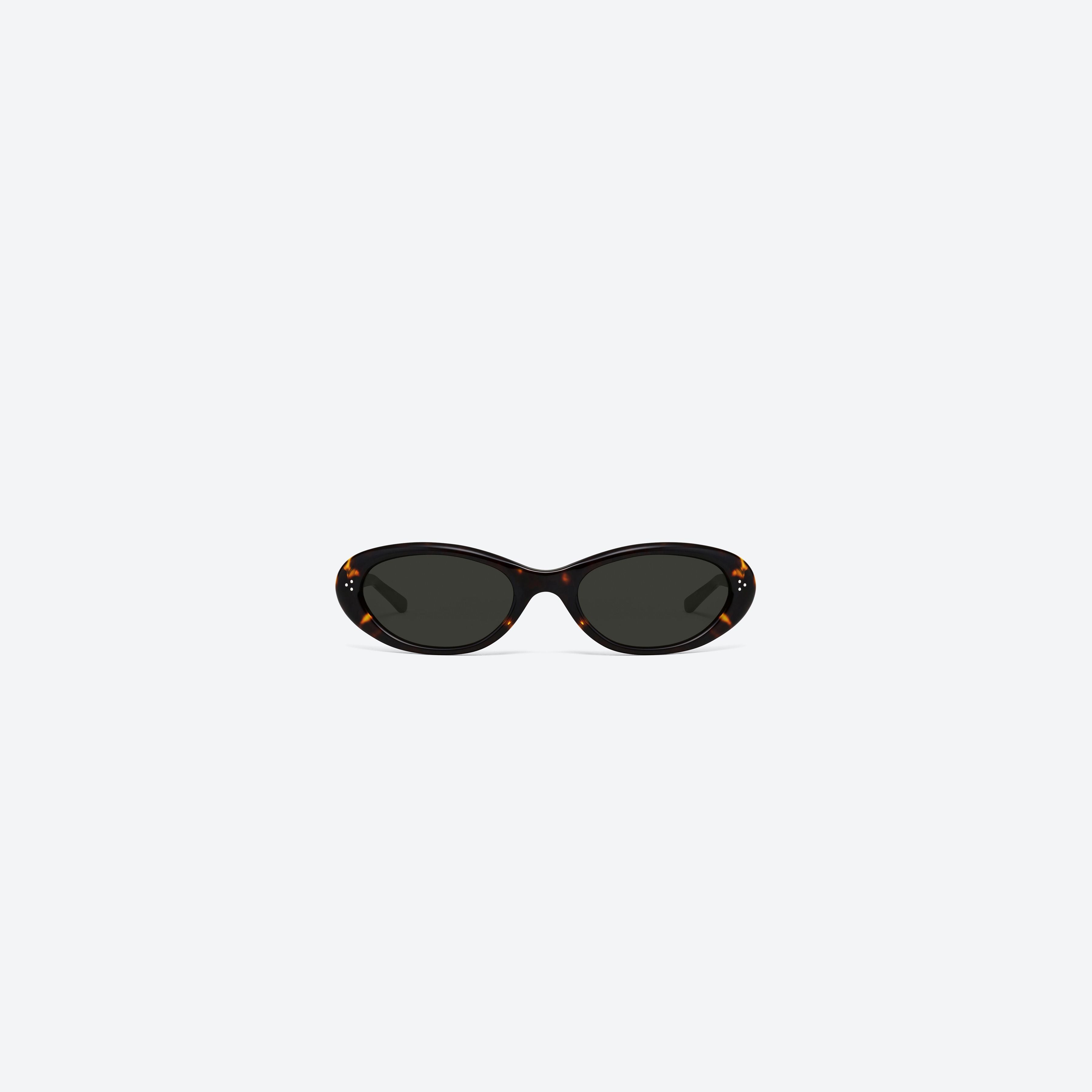 Gentle Monster Cinnamon T9 sunglasses in Tortoise color, showcasing authentic Korean designer fashion.
