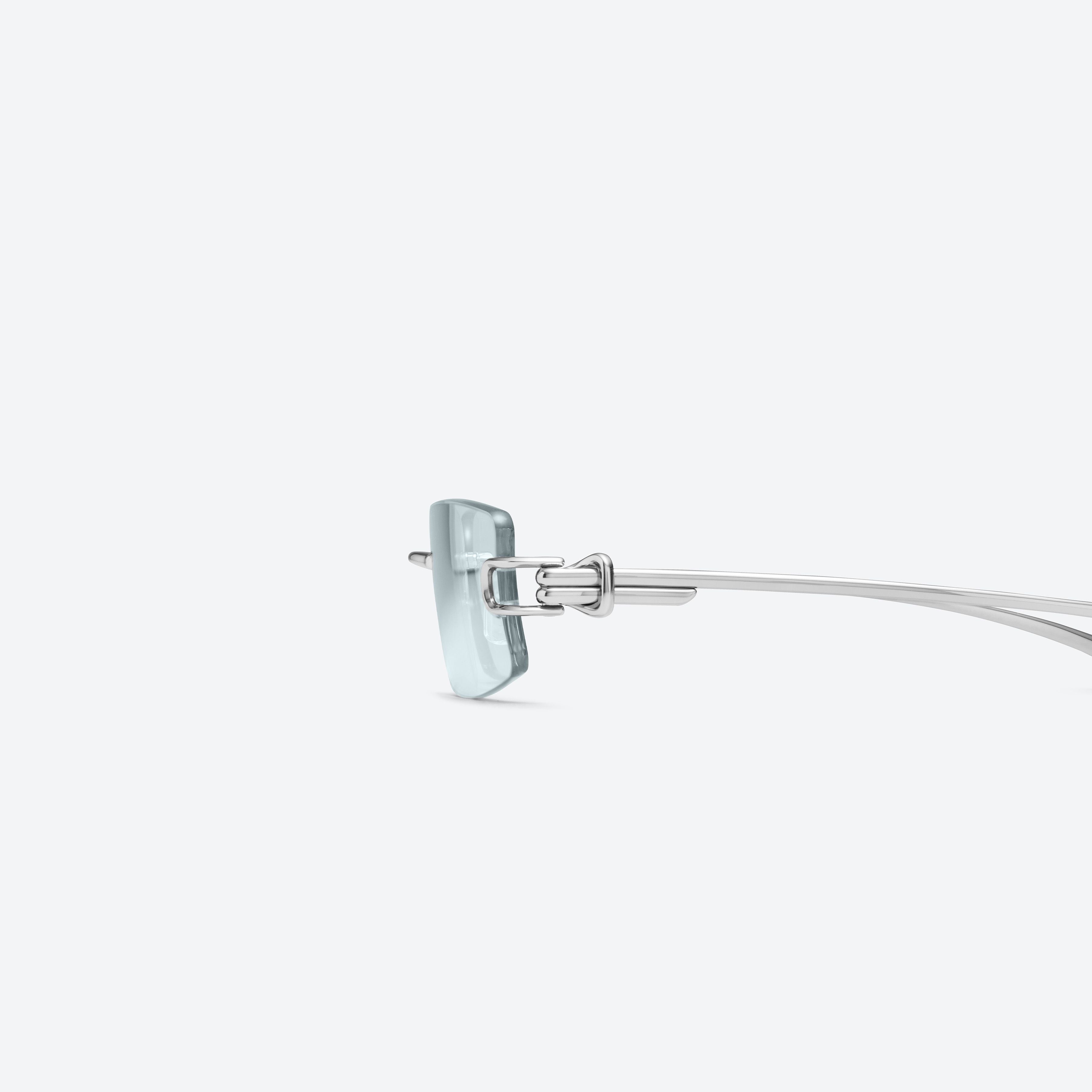 Gentle Monster Gamot 02(GR) sunglasses in silver, showcasing premium Korean designer fashion.