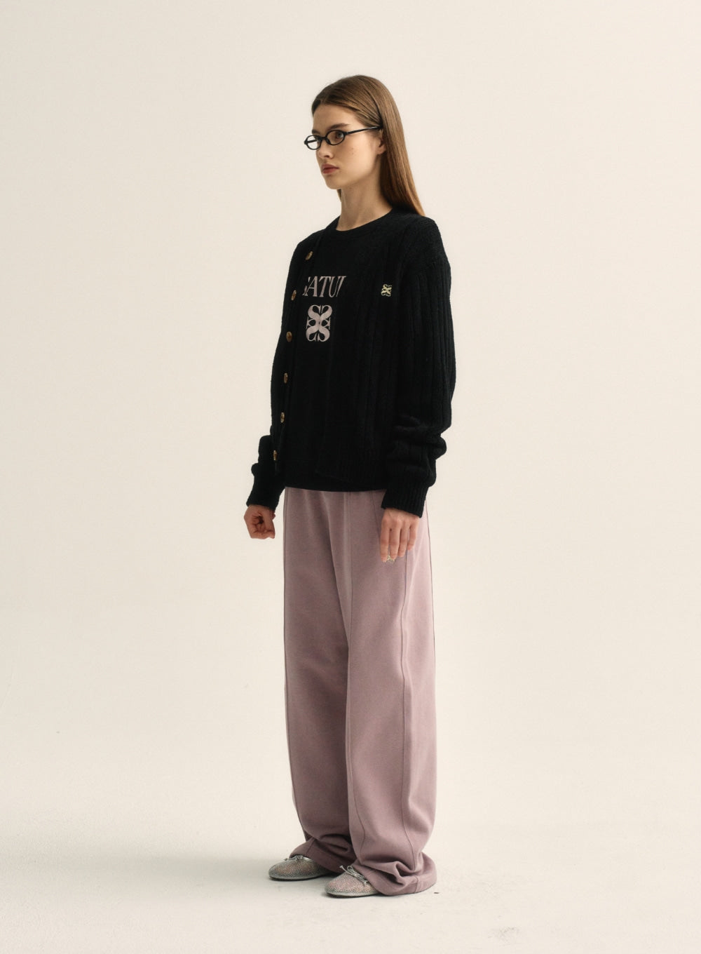 [satur] (W) Classic Logo Sweatshirt - Black Pink