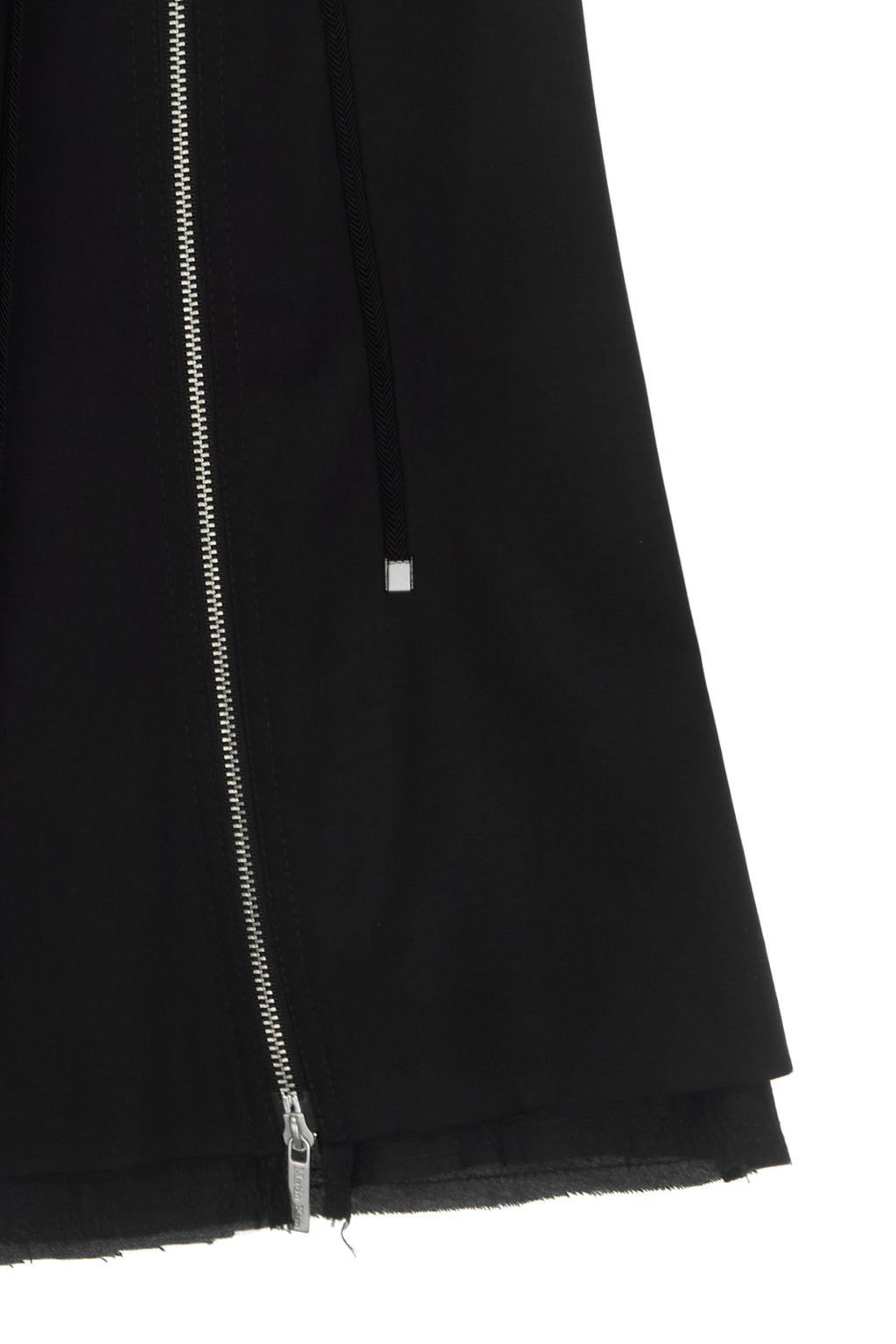 [matinkim] STRING POINT LAYERED PLEATS SKIRT IN BLACK