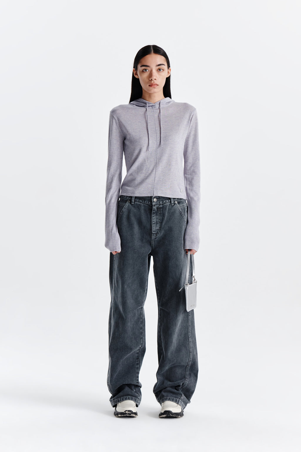 [matinkim] SIDE POINT COLOR DENIM PANTS FOR WOMEN IN CHARCOAL