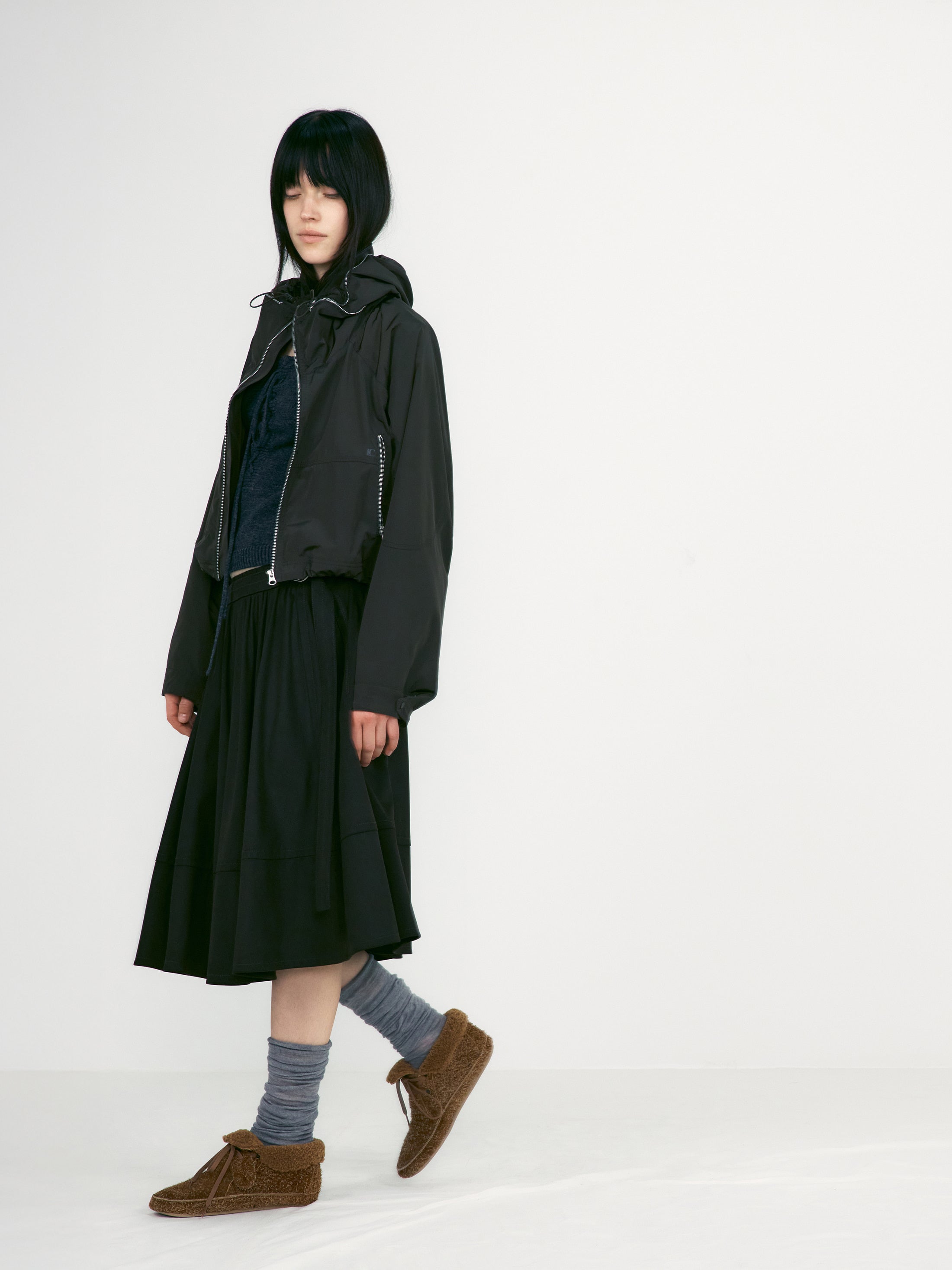 [low_classic] Lace Up Knitted Vest
Solid Charcoal