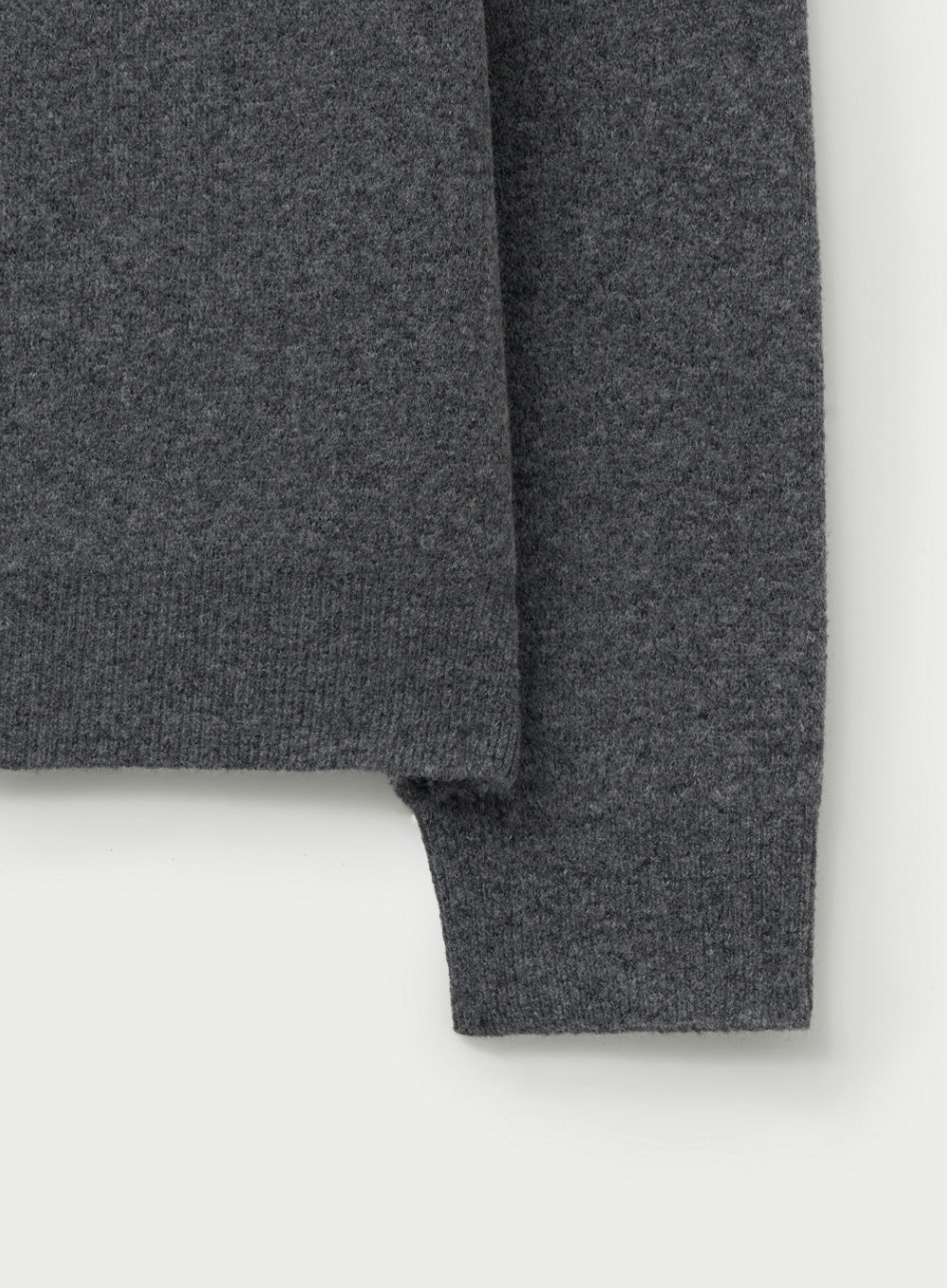 [satur] Basic Logo Jacquard Crew Neck Knit - Charcoal