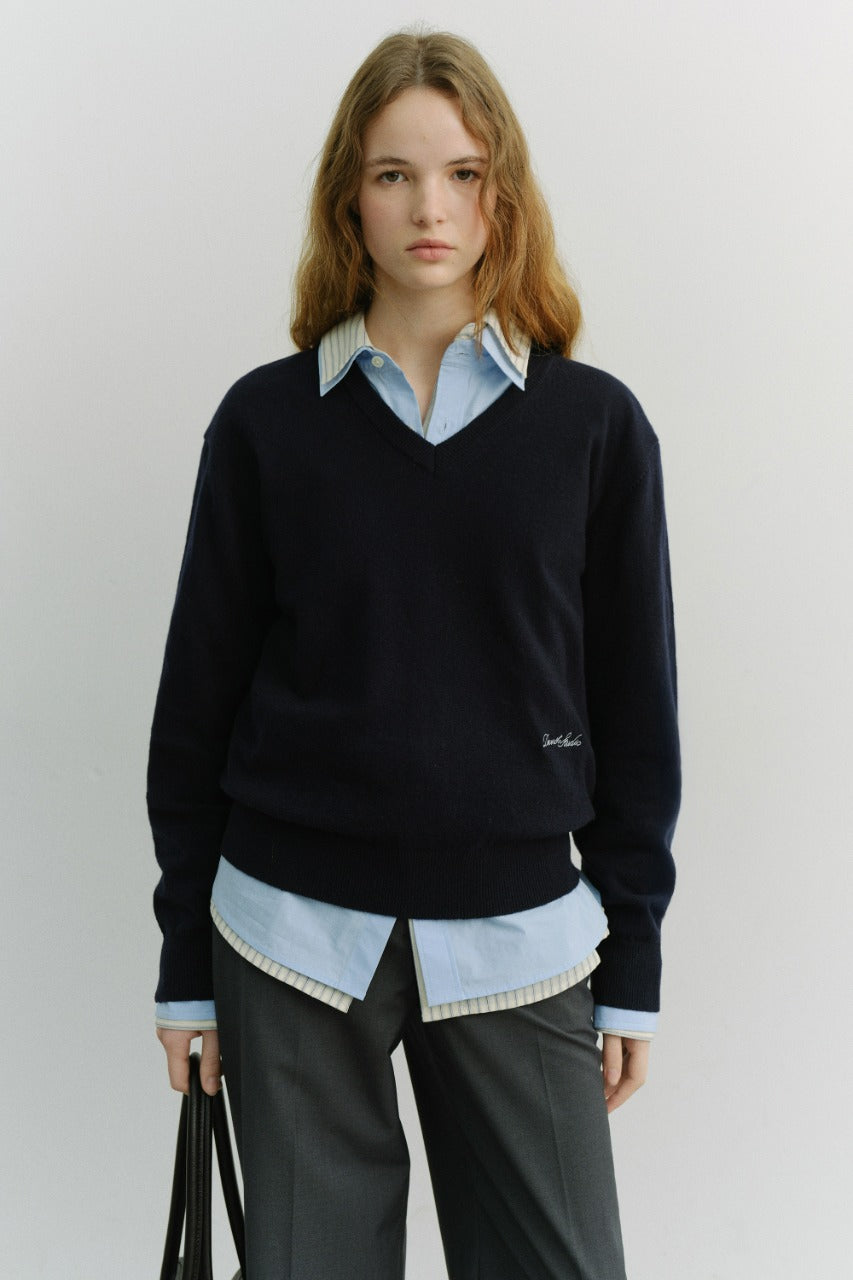 Dunst Unisex Soft V-Neck Sweater French Navy