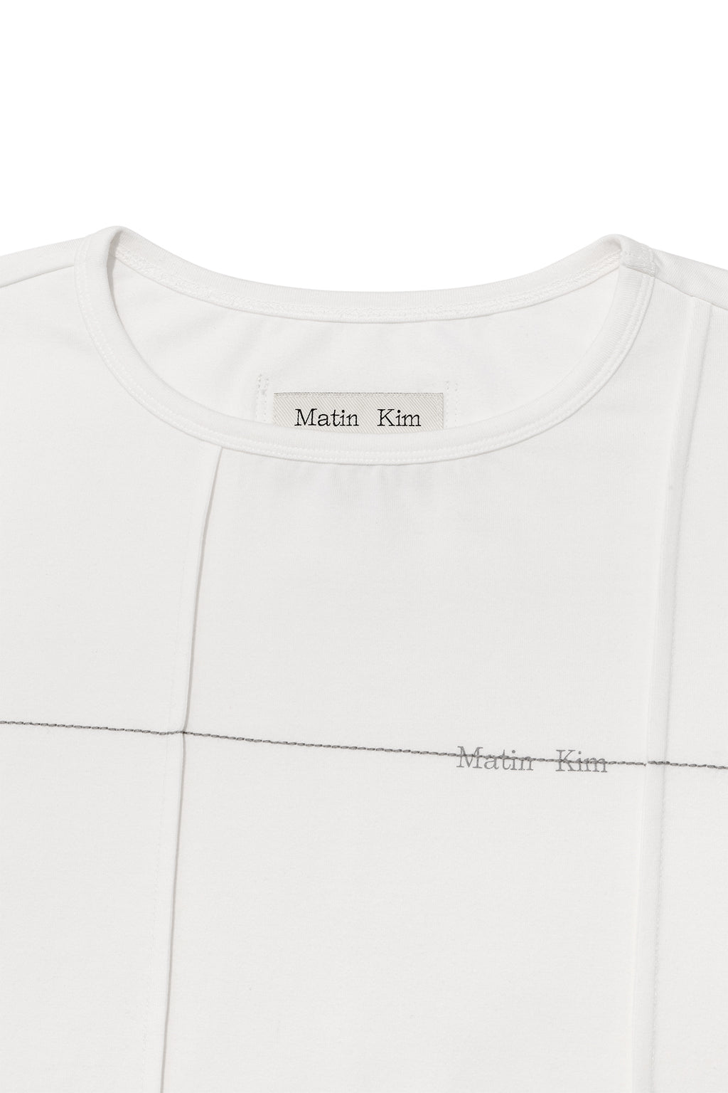 [matinkim] TUCK DETAIL SMALL LOGO TOP IN WHITE