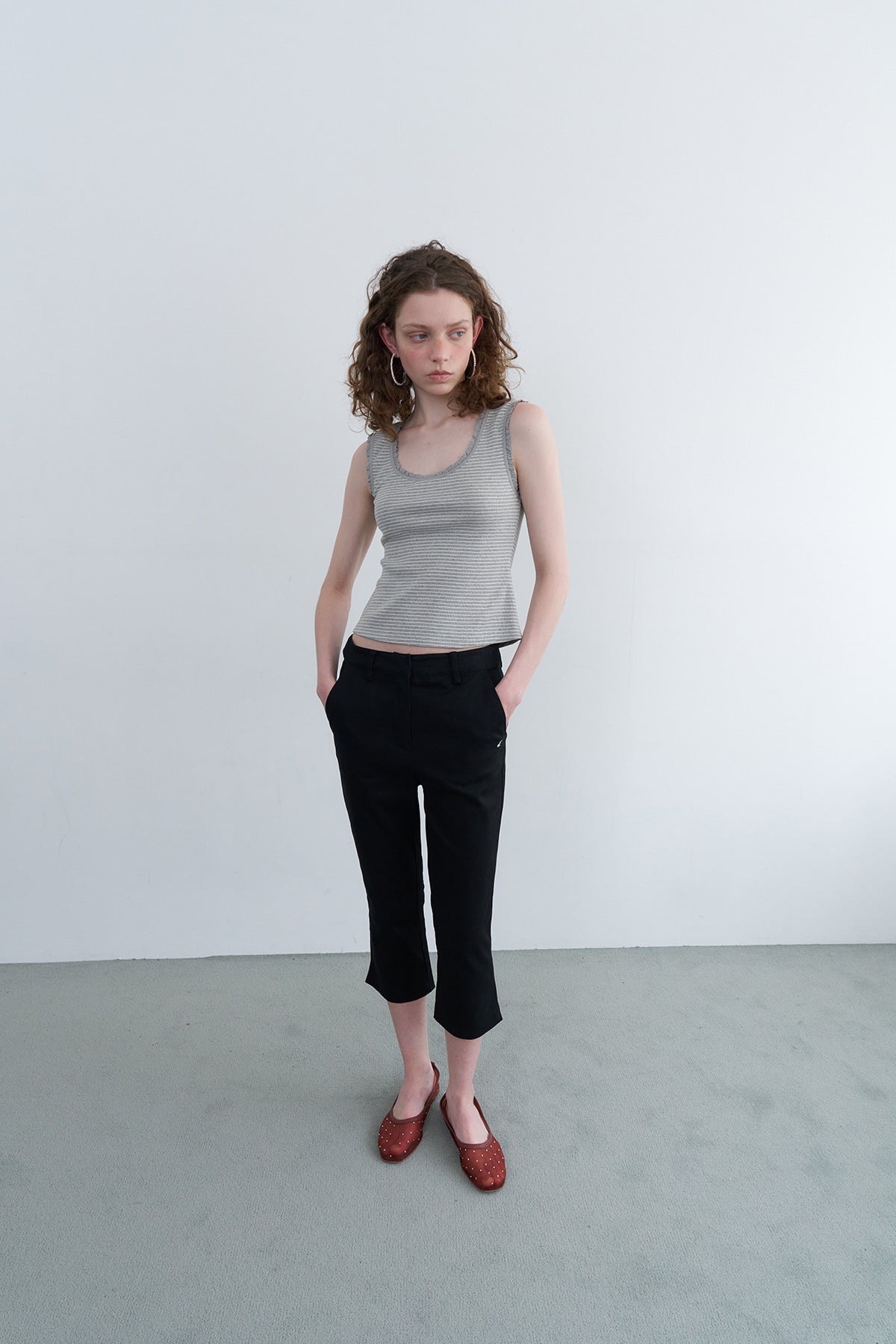 Overdueflair Of Capri Pants Black